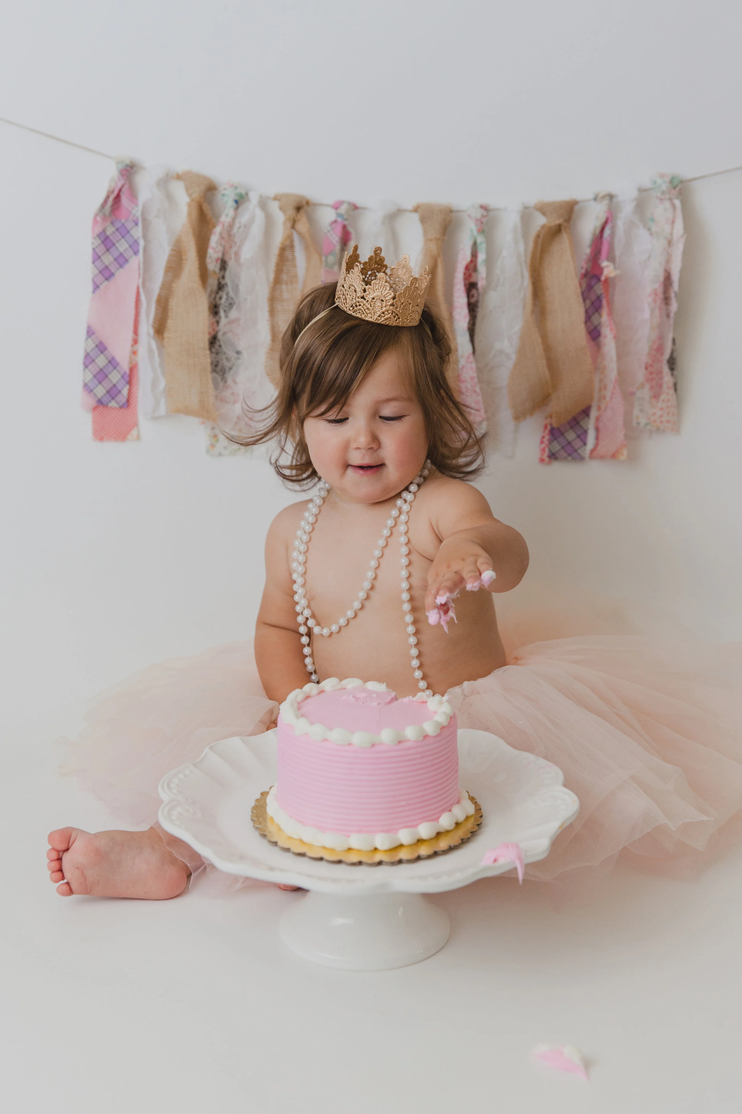 evelyn cake smash -28.jpg