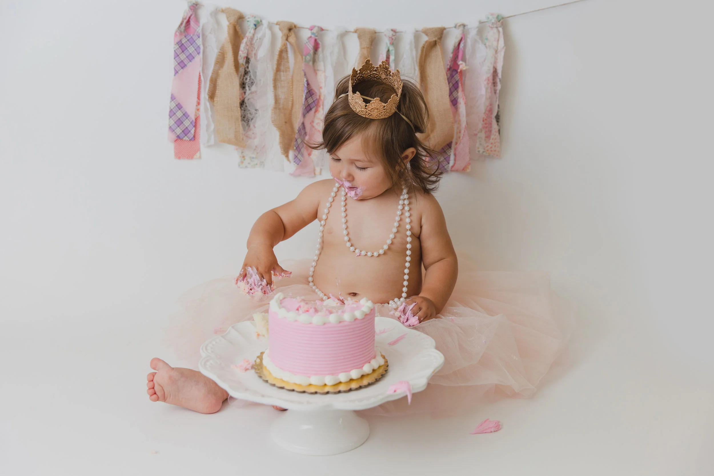 evelyn cake smash -51.jpg