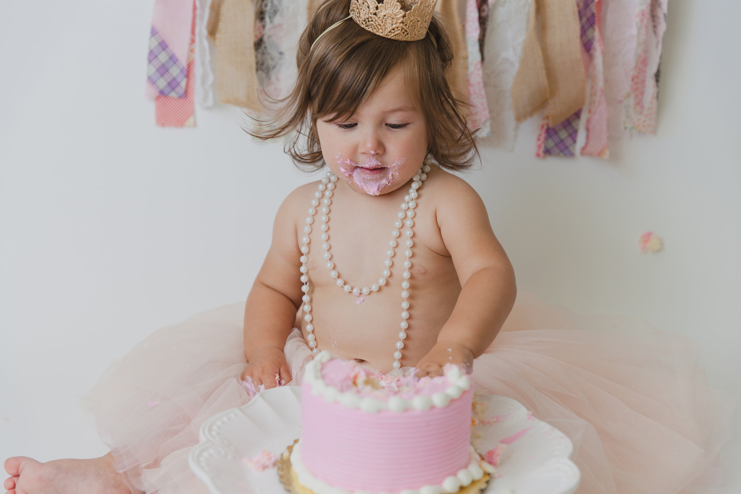 evelyn cake smash -60.jpg