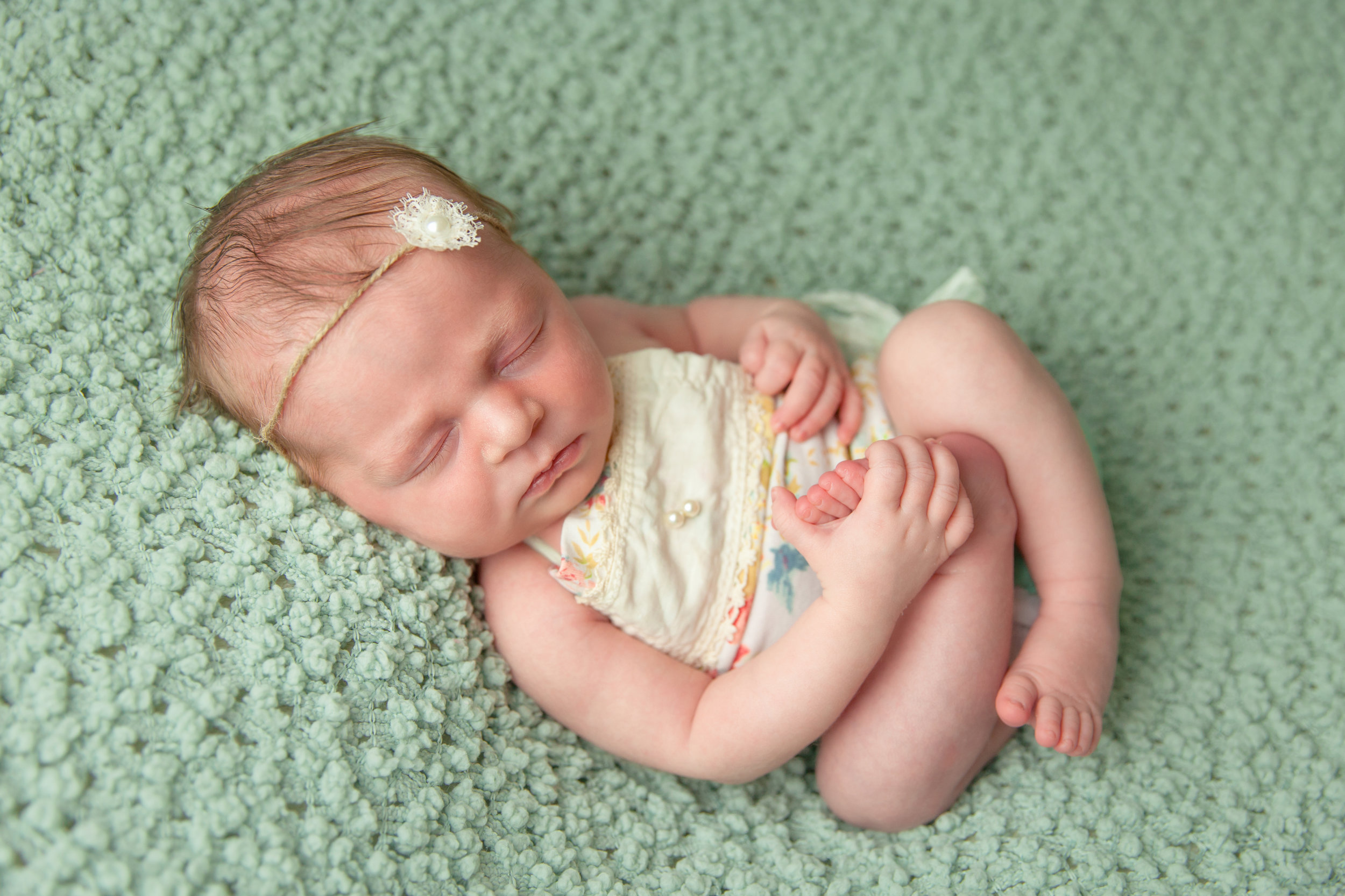 evangeline newborn -52.jpg