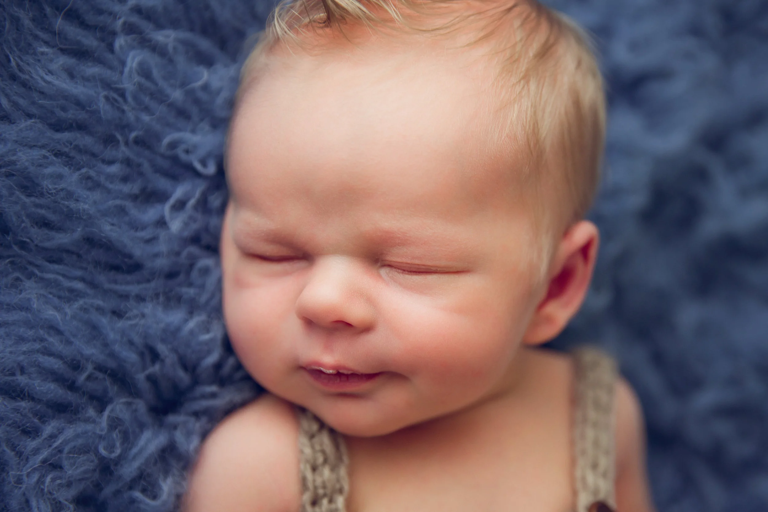 royal newborn photo (50).jpg