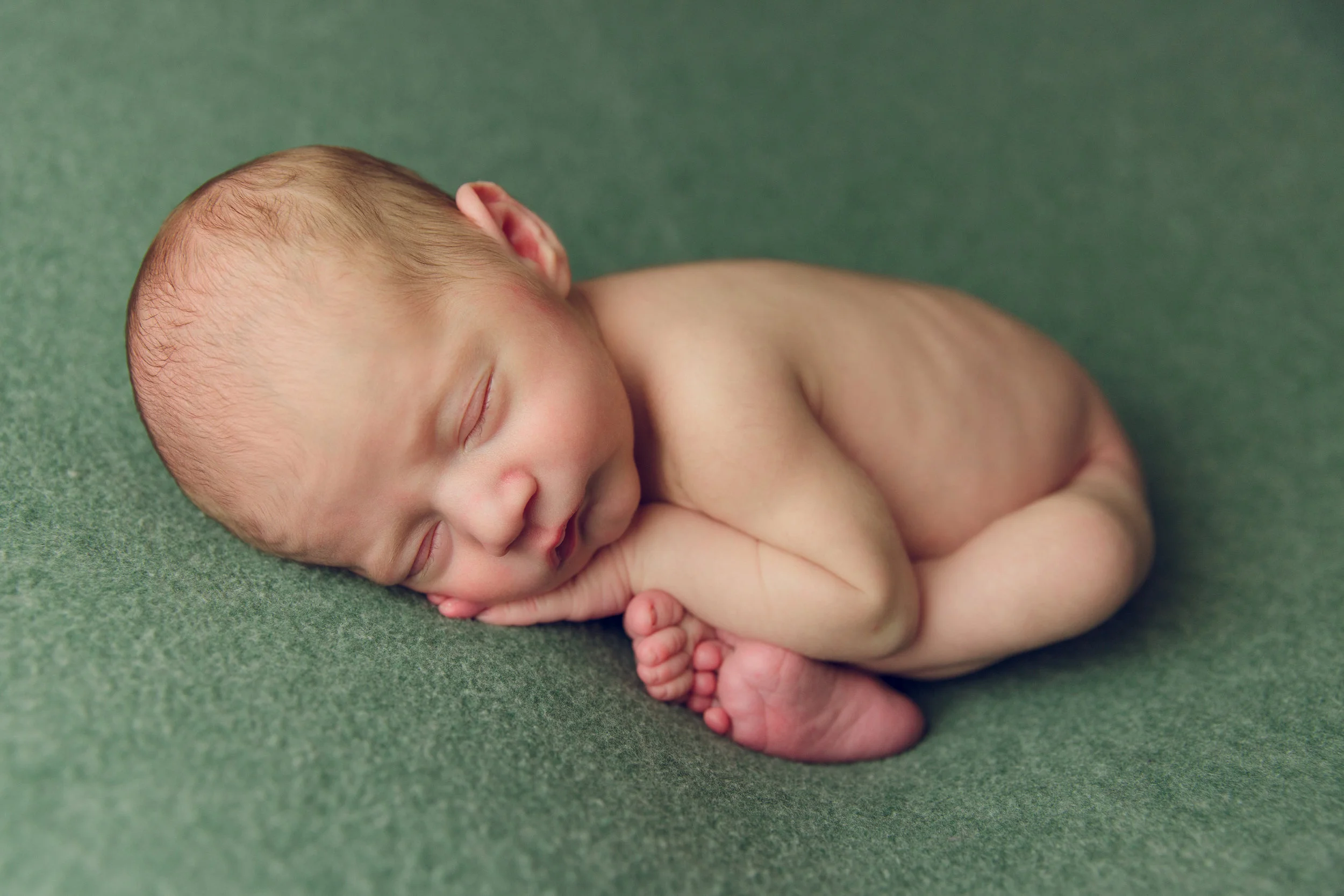 newborn cole (50).jpg