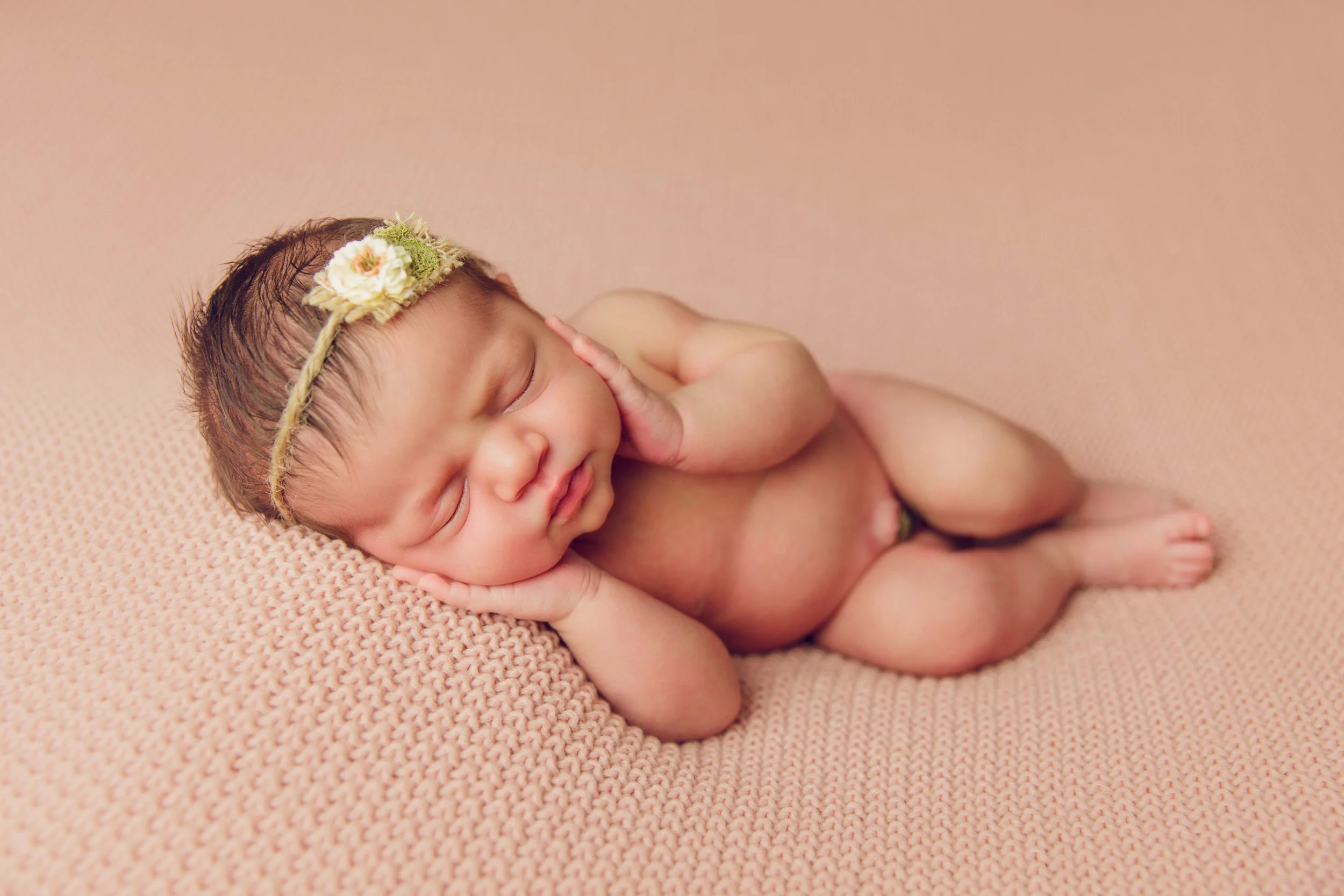 newborn penelope (31).jpg