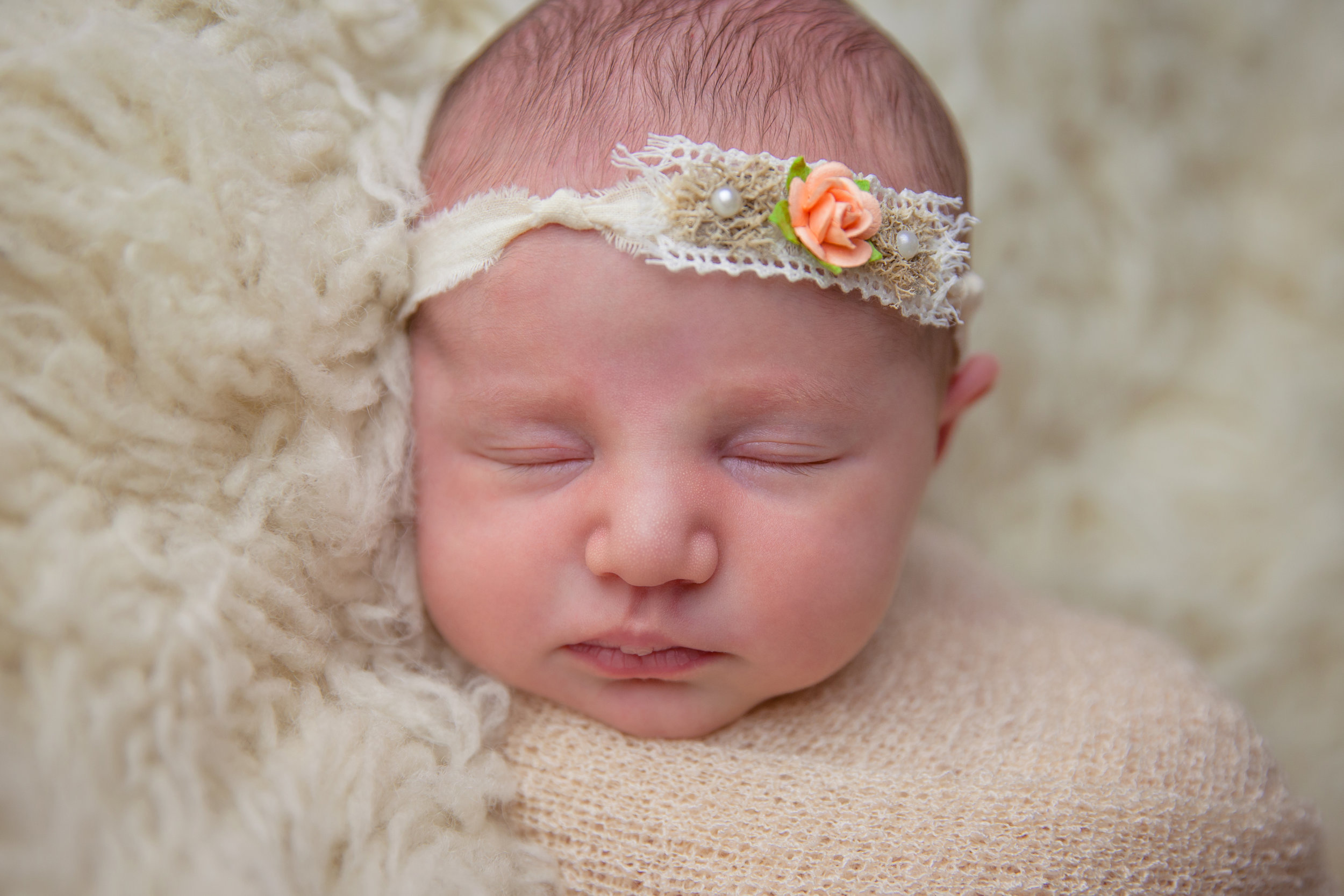 willow newborn photo  (7).jpg