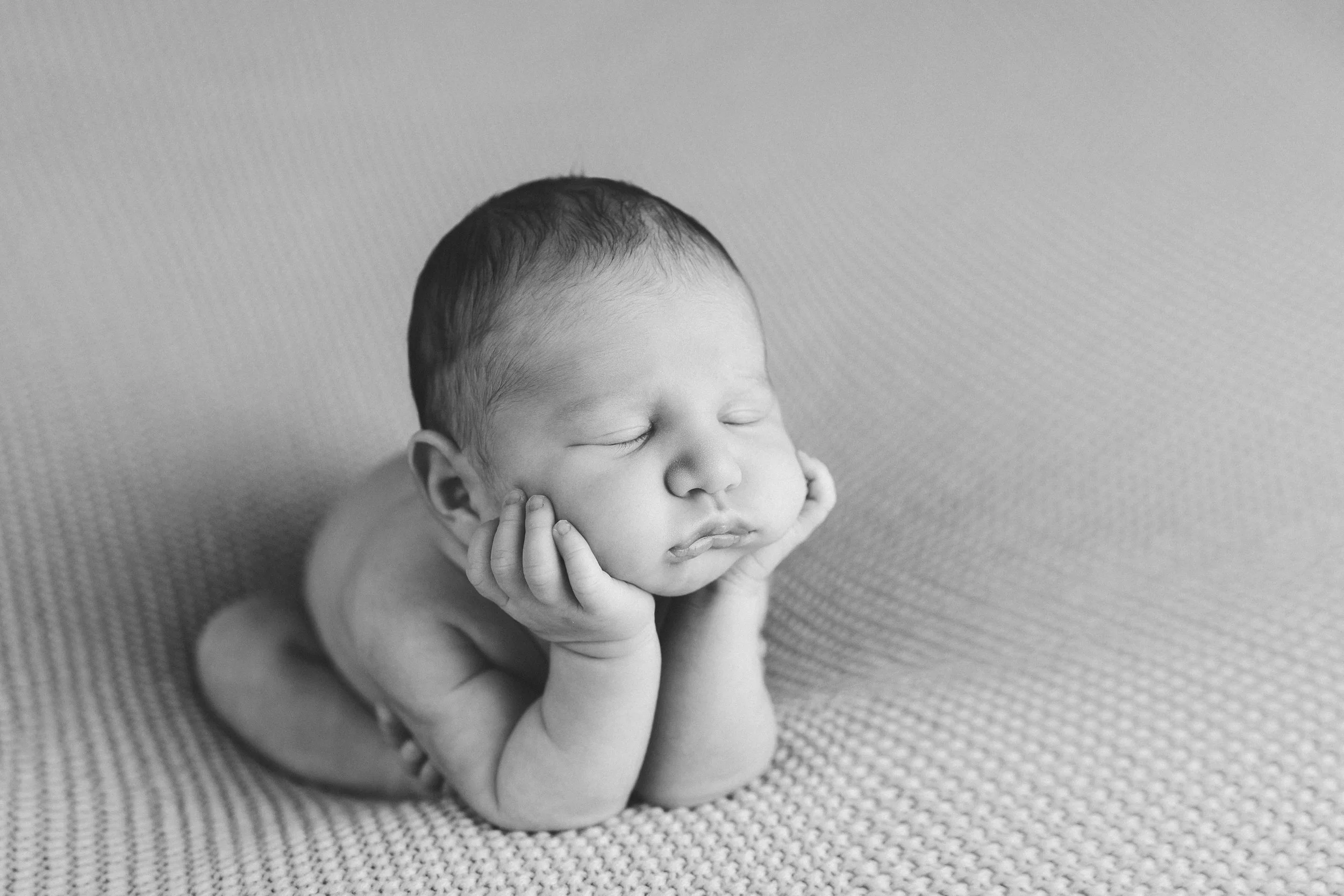 willow newborn photo (42).jpg