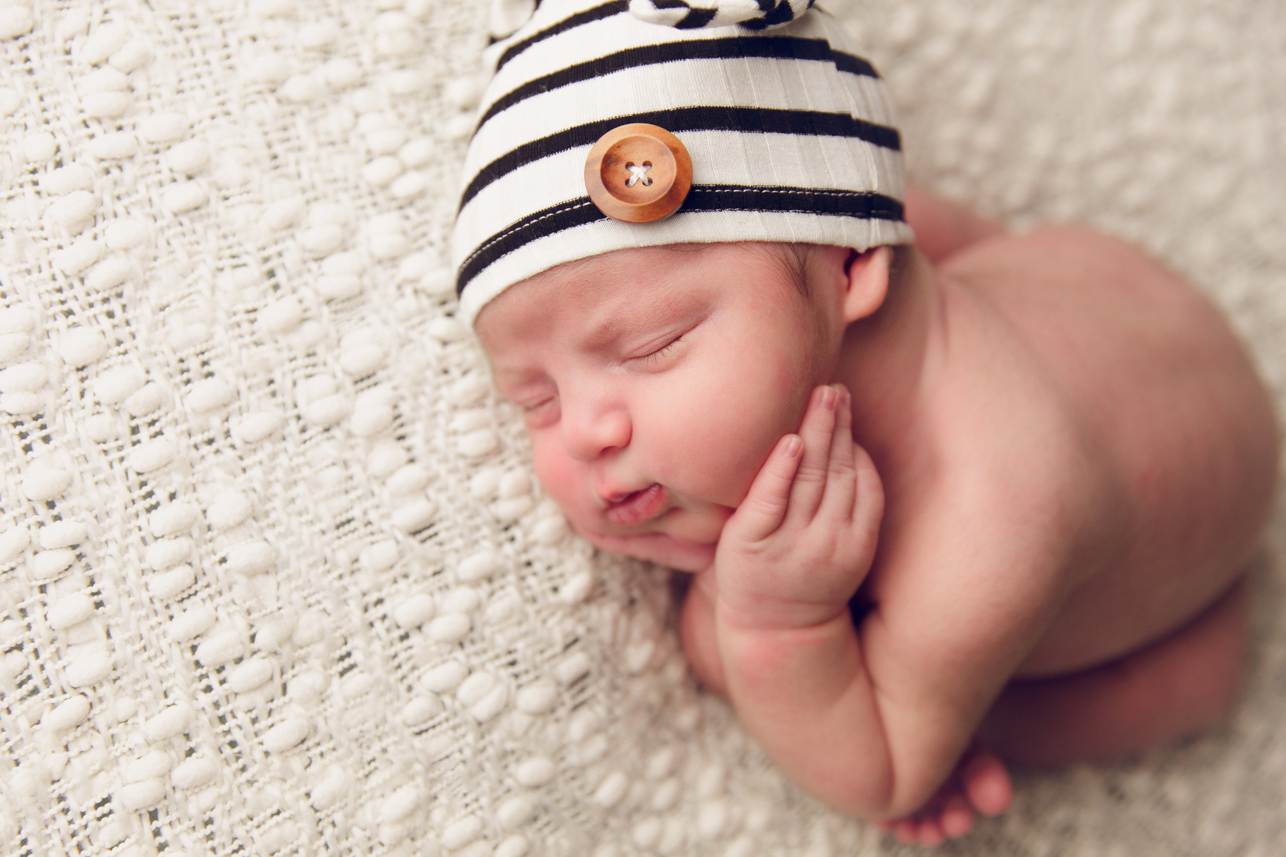 river newborn photo  (9).jpg