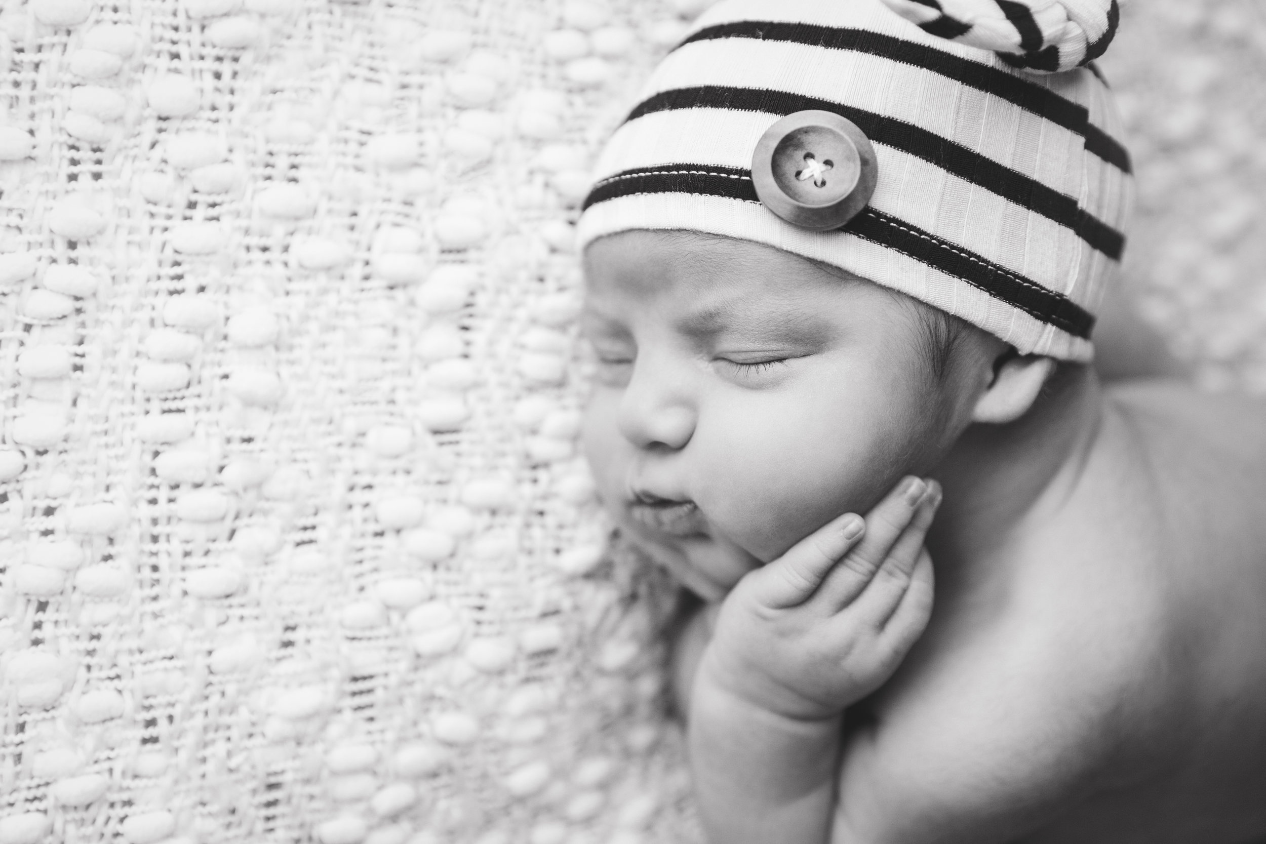 river newborn photo  (11).jpg