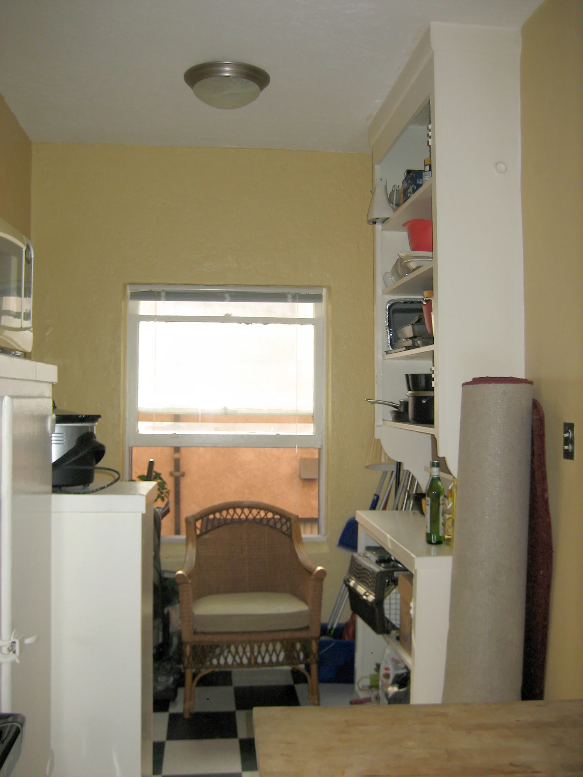  Breakfast Nook Before    