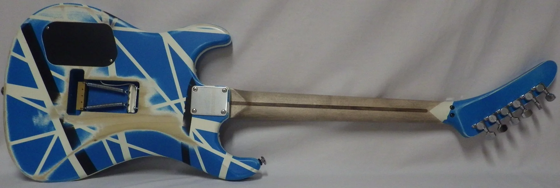 Mean Street Guitars 5150 Tour Model blue relic Robert D pic 3.jpg