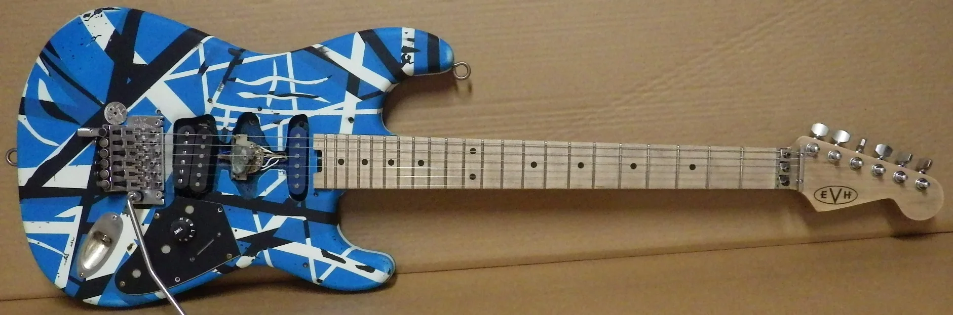 Mean Street custom EVH Franky mod blue Rob B pic 1.jpg