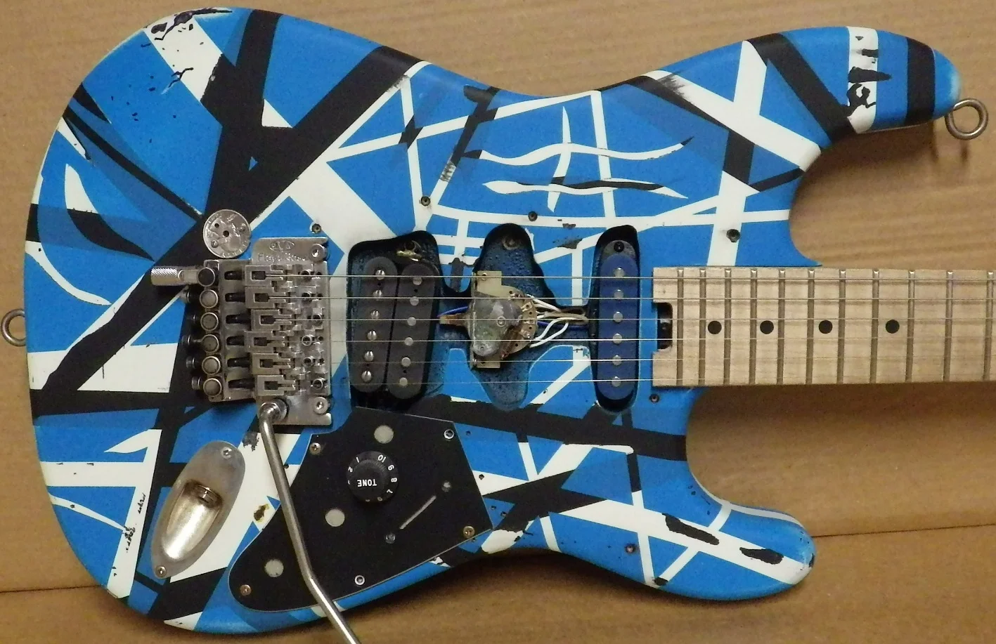 Mean Street custom EVH Franky mod blue Rob B pic 2.jpg