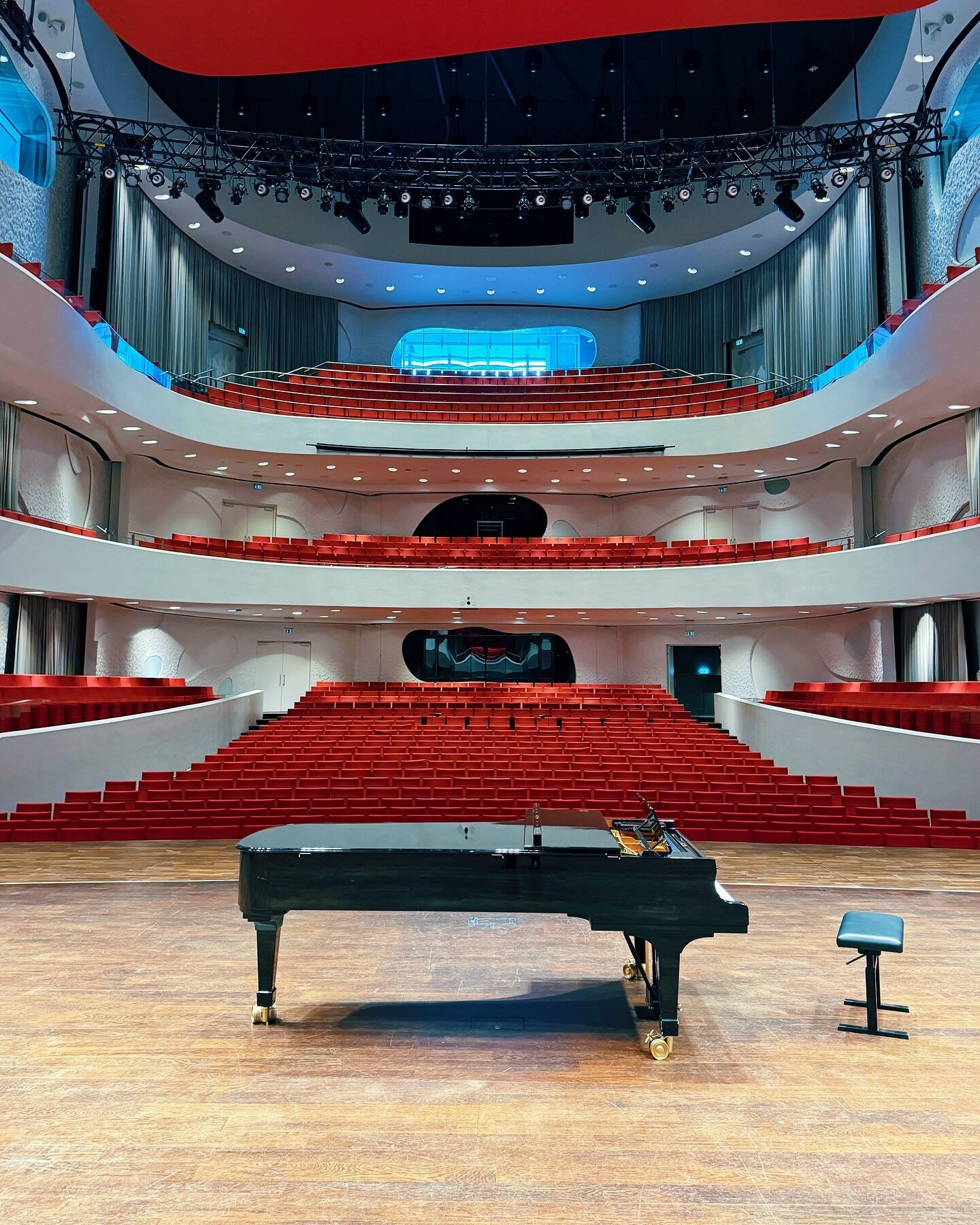 The Lauritz Melchior International Singing Competition 2024 has officially begun! We arrived today to rehearse at the Musikkens Hus in Aalborg, Denmark - what a magnificent venue! Tomorrow, I&lsquo;ll be singing &ldquo;Amfortas! Die Wunde!&rdquo; fro