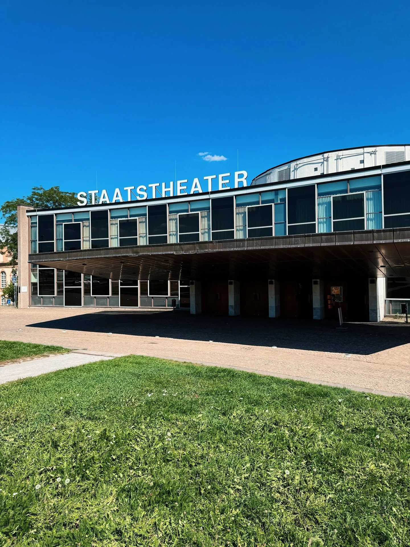 SPIELZEIT 2025/26 is officially underway at my new artistic home, the beautiful Staatstheater Kassel! I&rsquo;m so happy and very proud to be here starting my 10th season &ldquo;Festing&rdquo; in Germany and am looking forward to making several excit