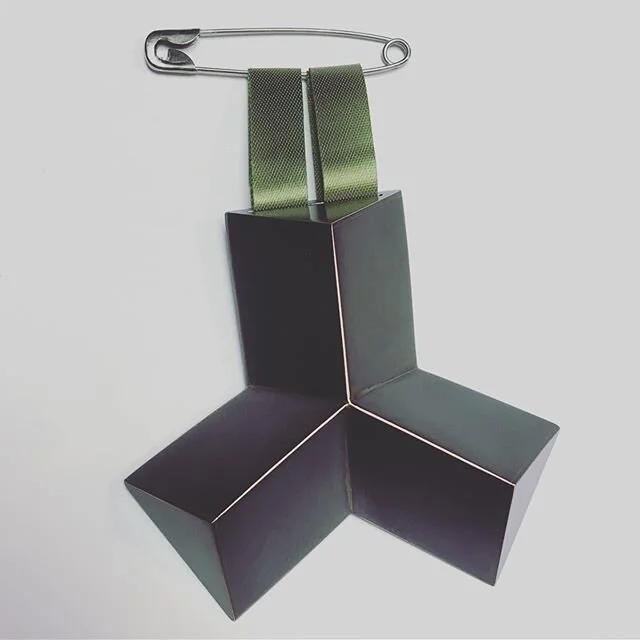 Antibody Amulet, 2020, copper, ribbon, with an opening on the back to contain whatever magic you have on hand
.
.
.
#amulet #magic #hollowform #container #brooch #jewelry #artjewelry #artjewellery