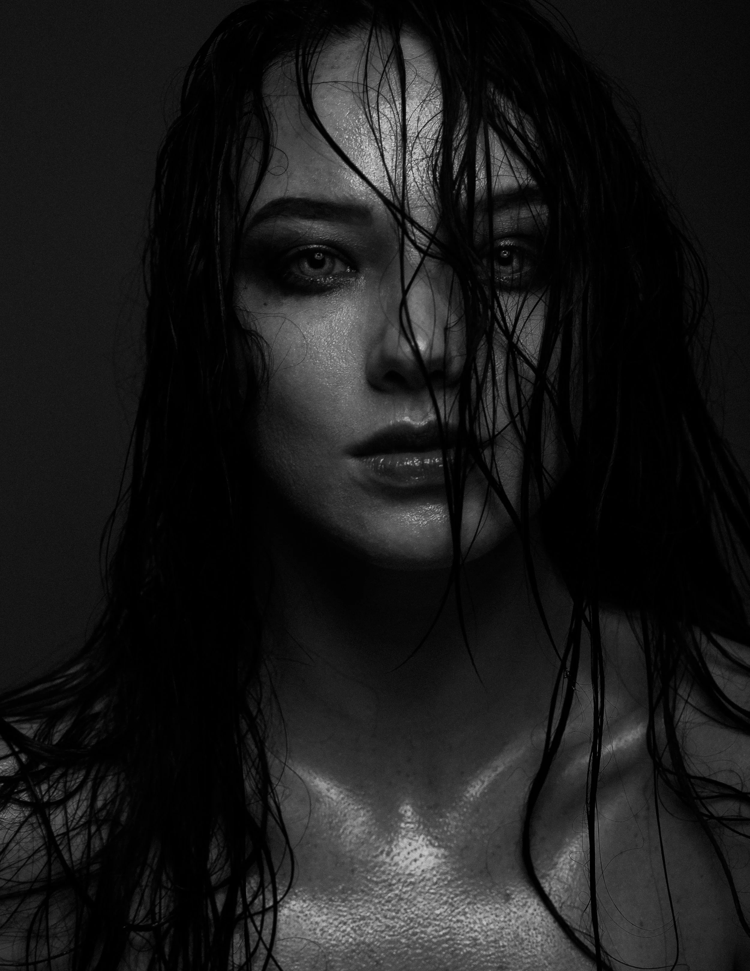 Slim B&W Beauty-3.jpg