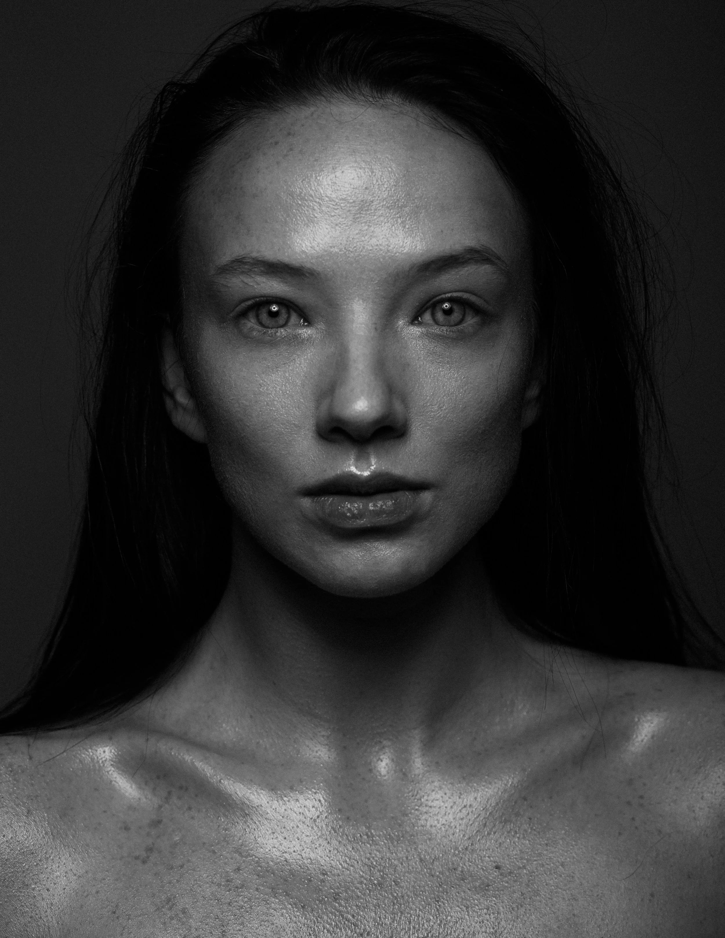 Slim B&W Beauty-1.jpg