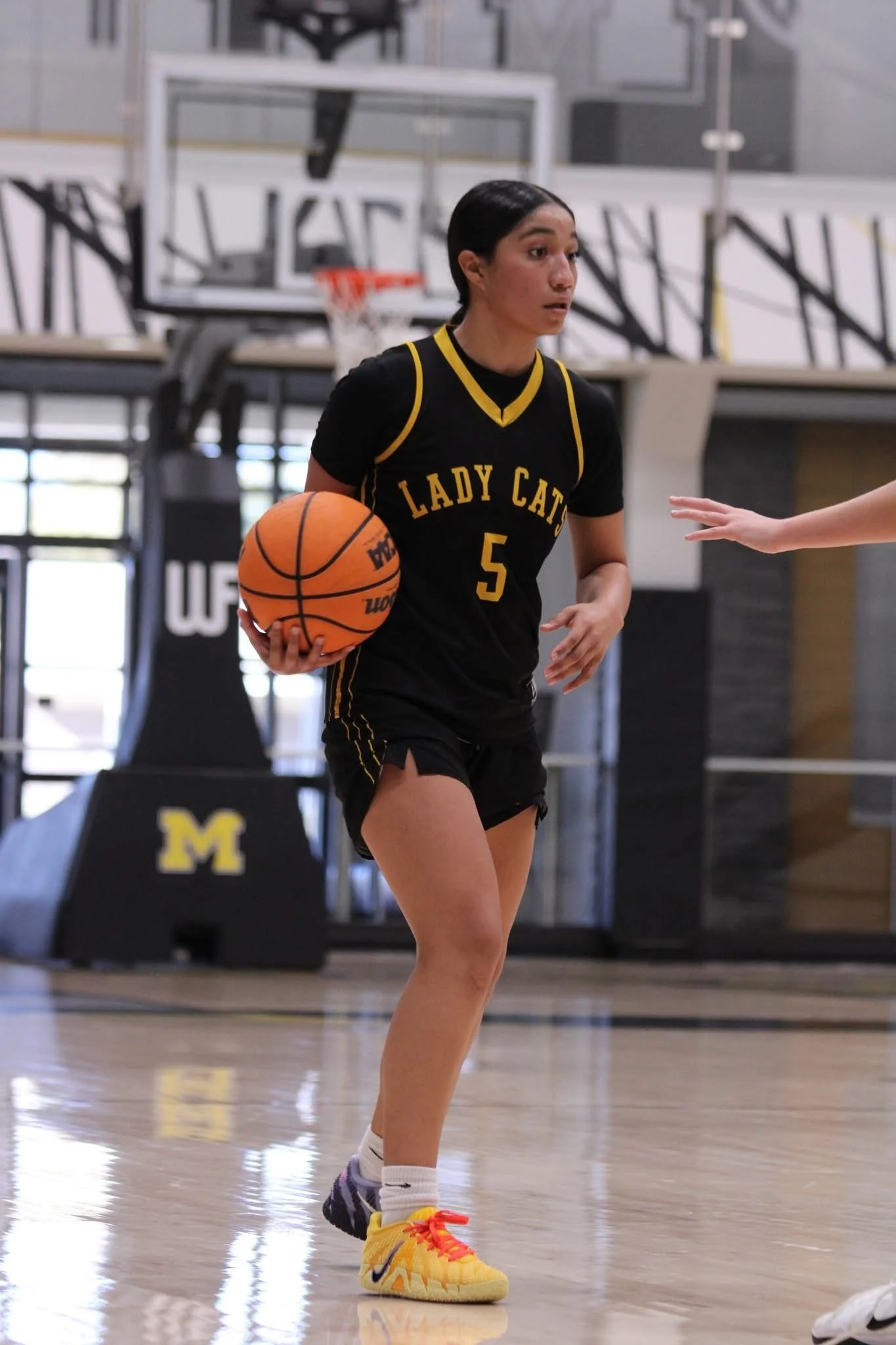 Spotlight — Arlette Andrade | Junior • Guard (SG/PG) • Madill Lady Wildcats