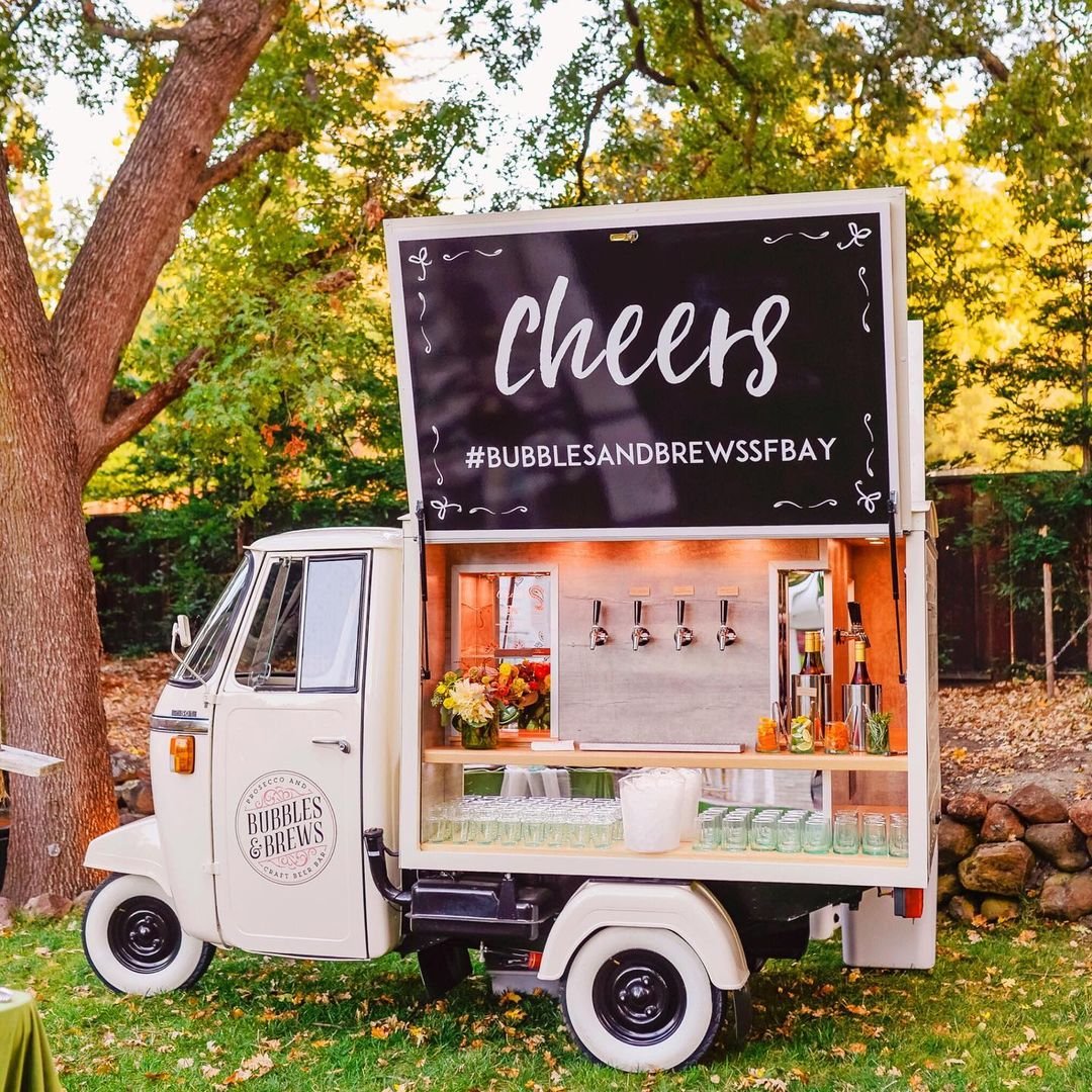 ✨🍸Want something fun at your next party? Book a mobile bar to spice things up! ✨ Head over to our website to inquire! 
https://getcozybars.com/rental-inquiry

@bubblesandbrewssfbay

#bubblesandbrews #getcozyvintagemobilebars
#mobilebar #vendorlist #