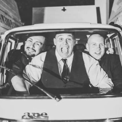 There are no words for this post. This groom and his crew were the best. We had so much fun with you guys!! 

#mississippibride #mississippiweddingplanner #mississippiweddingvenue#mississippiweddingvendor #memphismobilebar #memphiseventplanner#memphi