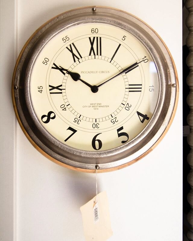 Get lost in time with this nautical styled clock 🌊 🕰 $95-
.
What&rsquo;s your dream clock?!
.
.
.
.
.
. 
#creativedesignsrb #interiordesign #interiordesign #losangeles #redondobeach #interior #interiordecorating #style #styleinspo #design #designli