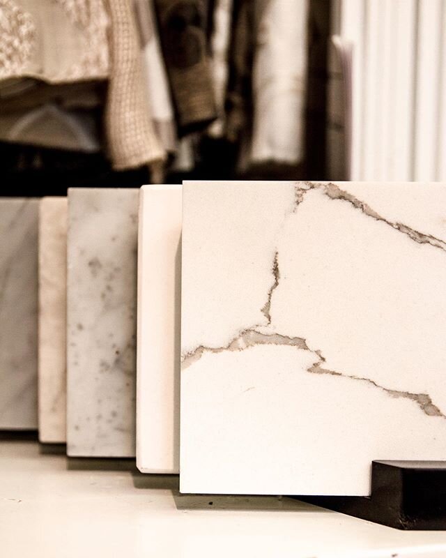 At Creative Designs we can help you decide on the best options for your countertops ✨ Using natural stone counter tops like marble, granite, limestone, and more. We are there to pick the perfect t option your household needs and wants!!
.
Contact us 