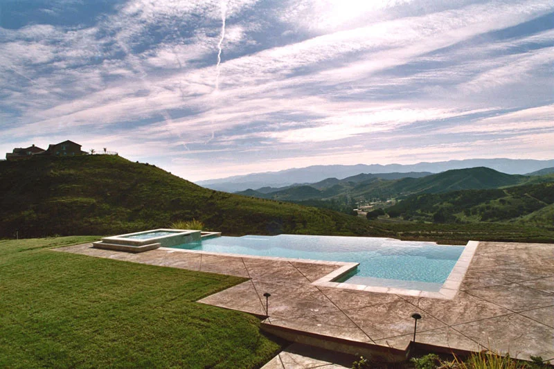 INFINITE EDGE POOL.jpg