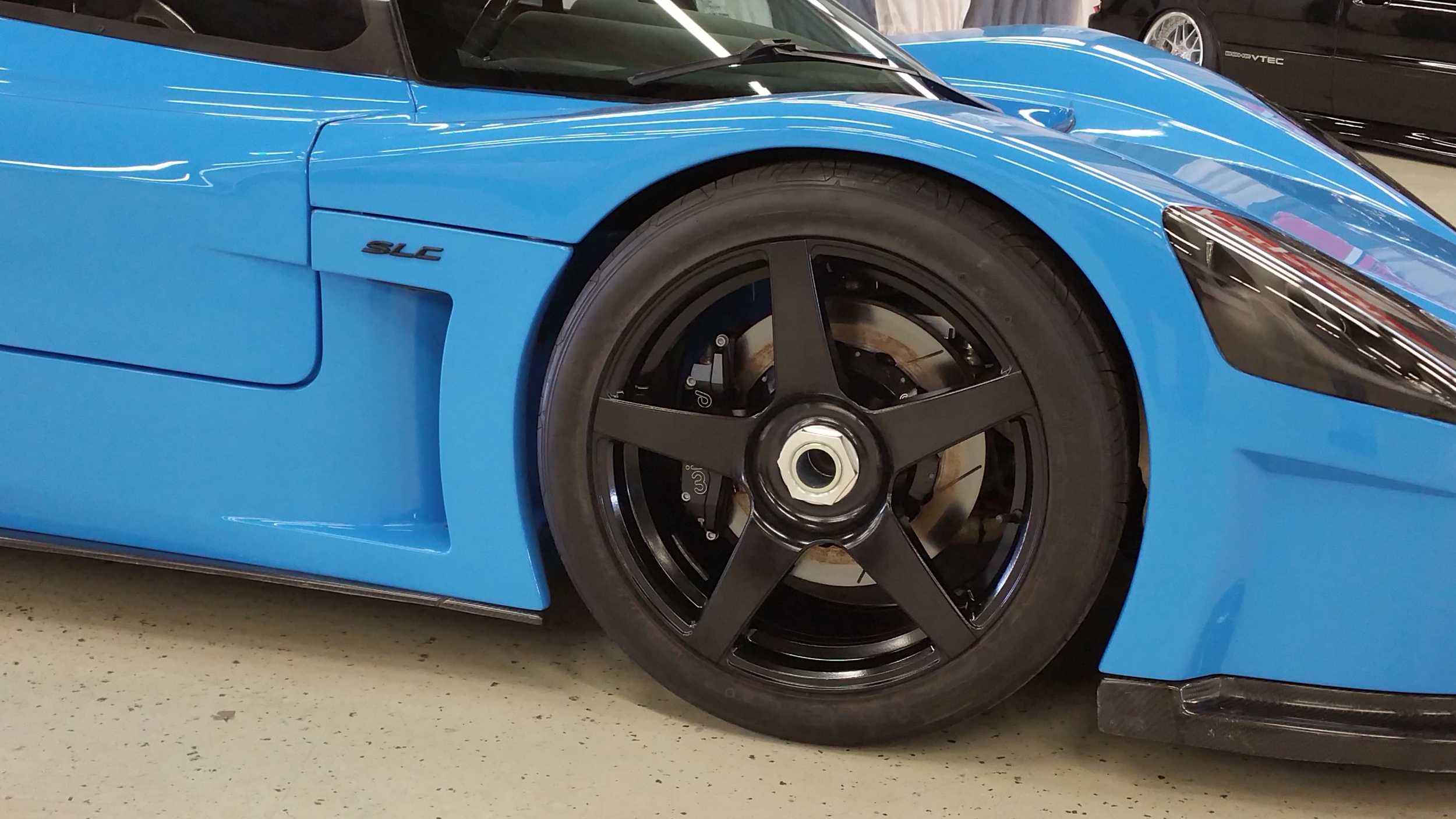 Centerlock Forgestar CF5 wheel mounted on a Superlite SL-C