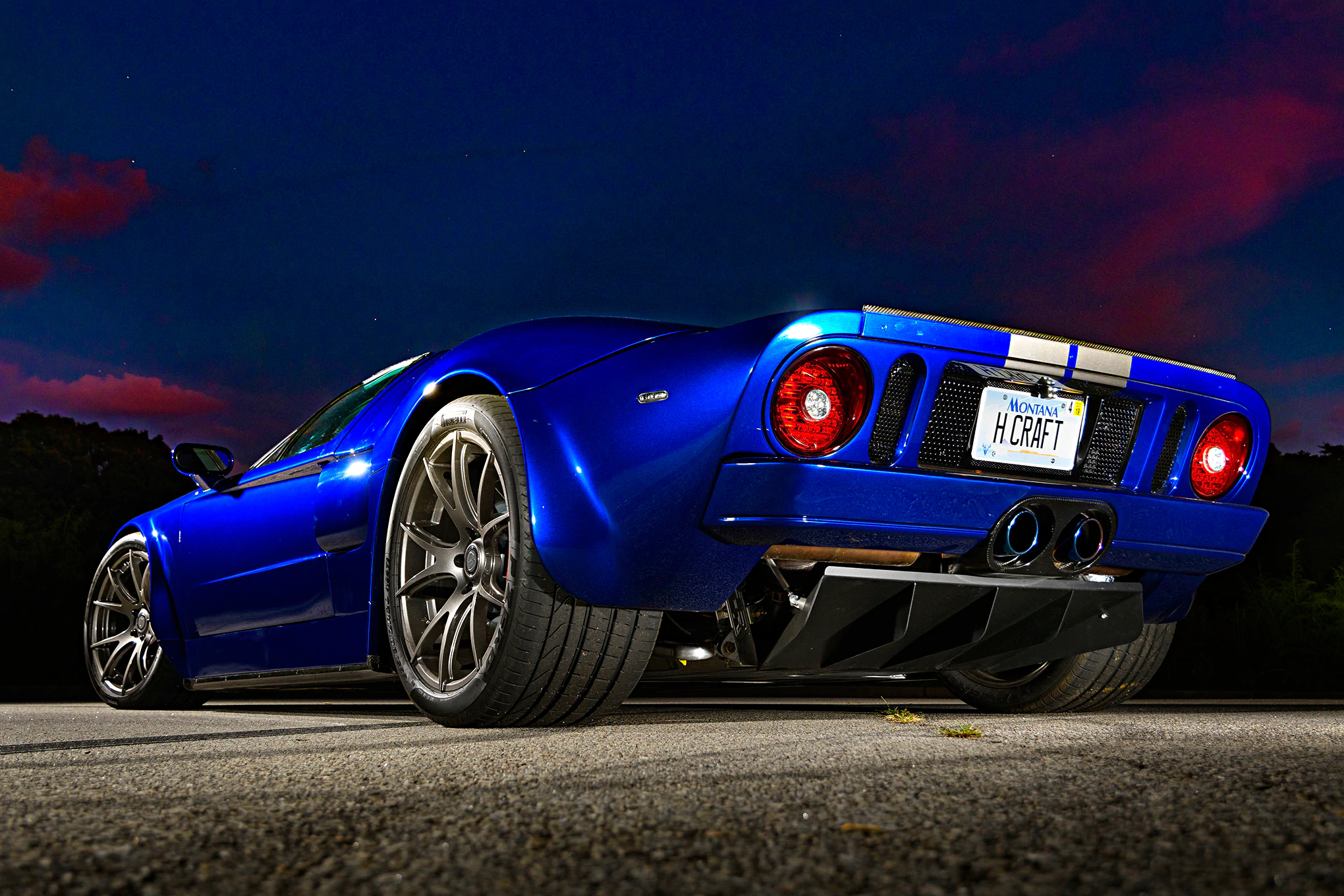 008-Superlite-GT-R-rear.jpg