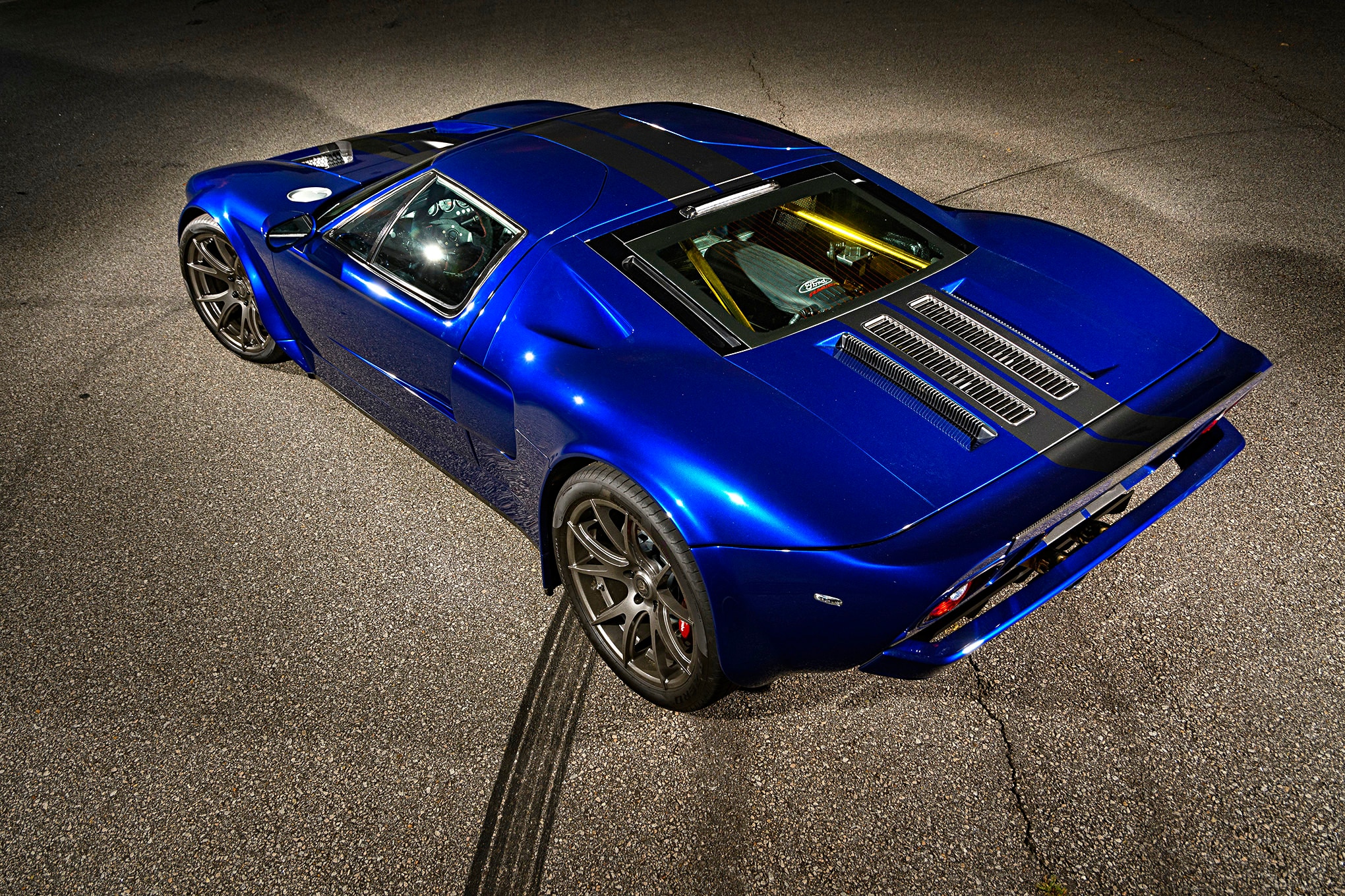 007-Superlite-GT-R-rear-side.jpg
