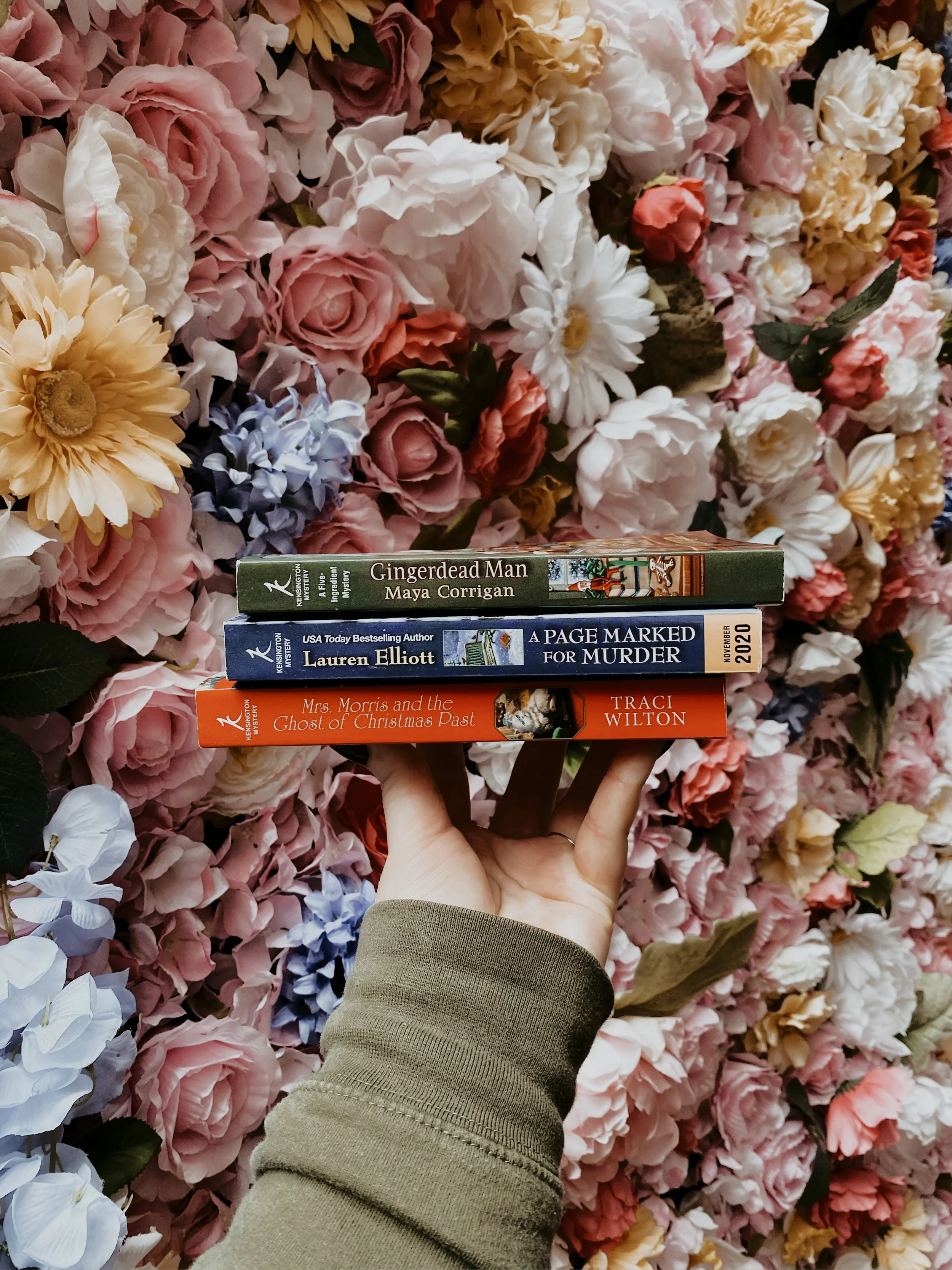 Special Sleuthing Extras 