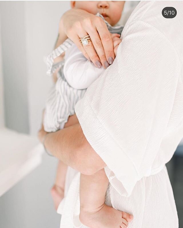 Baby toes &amp; little noses. All the cuddles, baby laughs &amp; mumma love at this session, filled my photographer soul! 😍