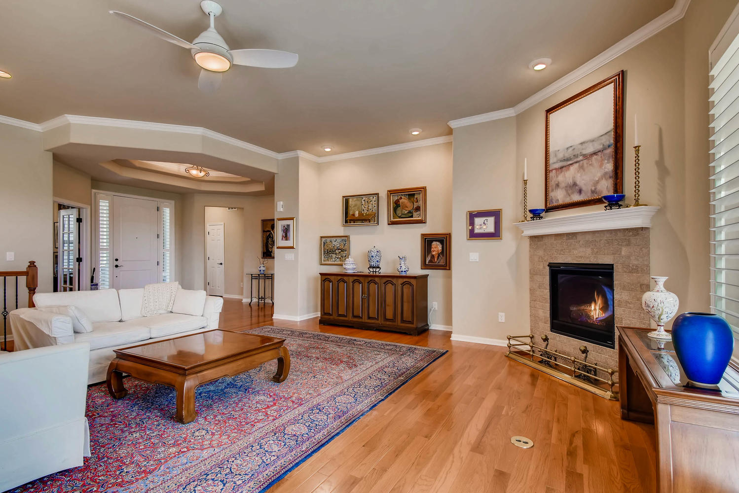 4785 Silver Mountain Loop-large-005-16-Living Room-1499x1000-72dpi.jpg