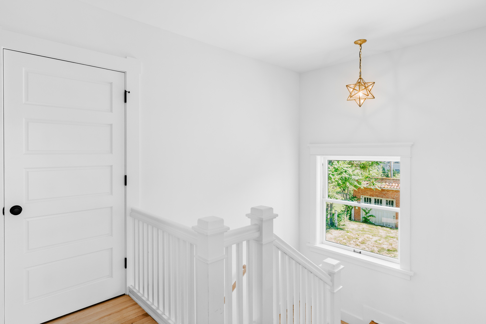kyliefitts_guesthouse_2132pinest_mls_09.jpg
