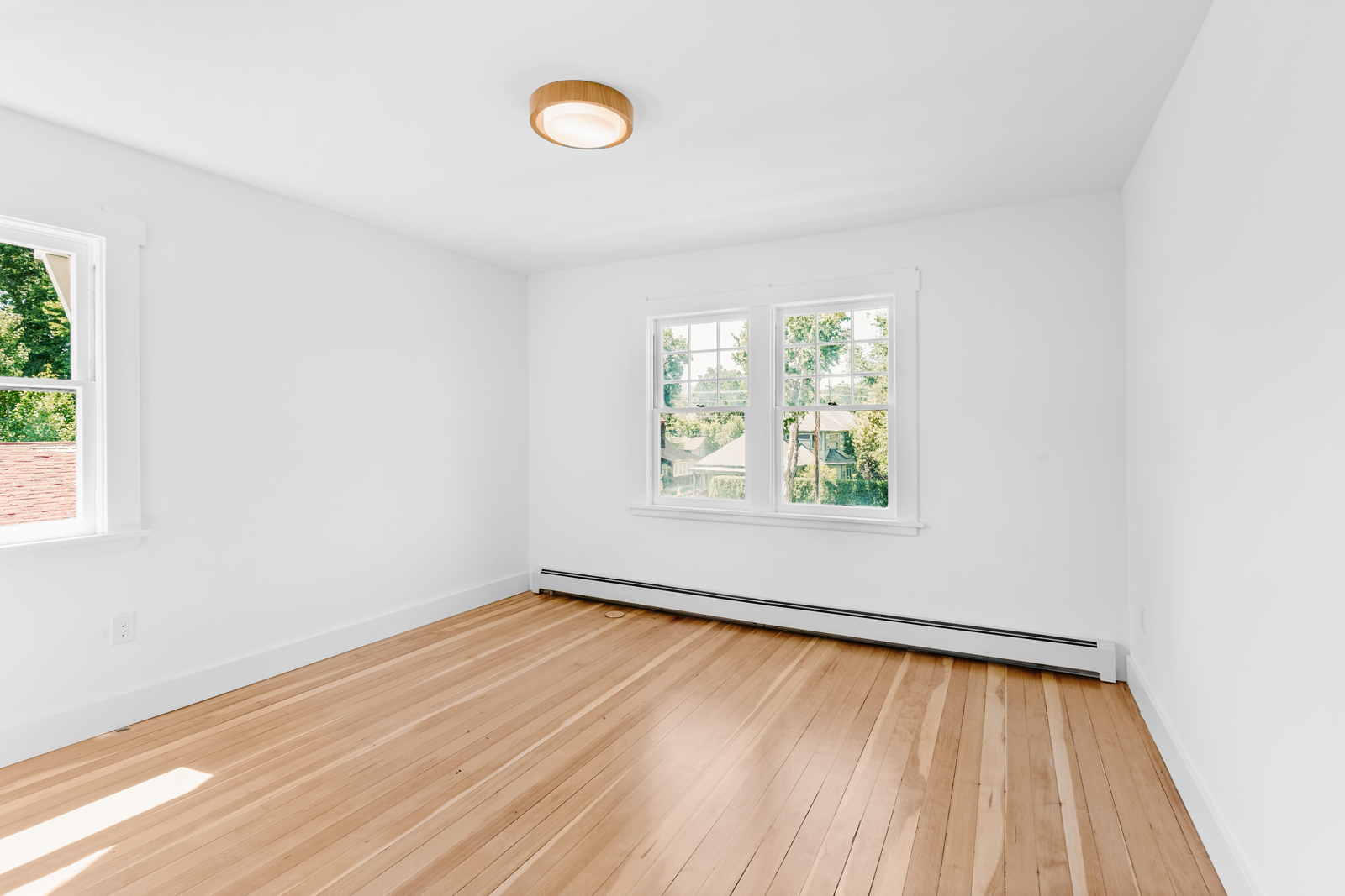kyliefitts_guesthouse_2132pinest_mls_17.jpg