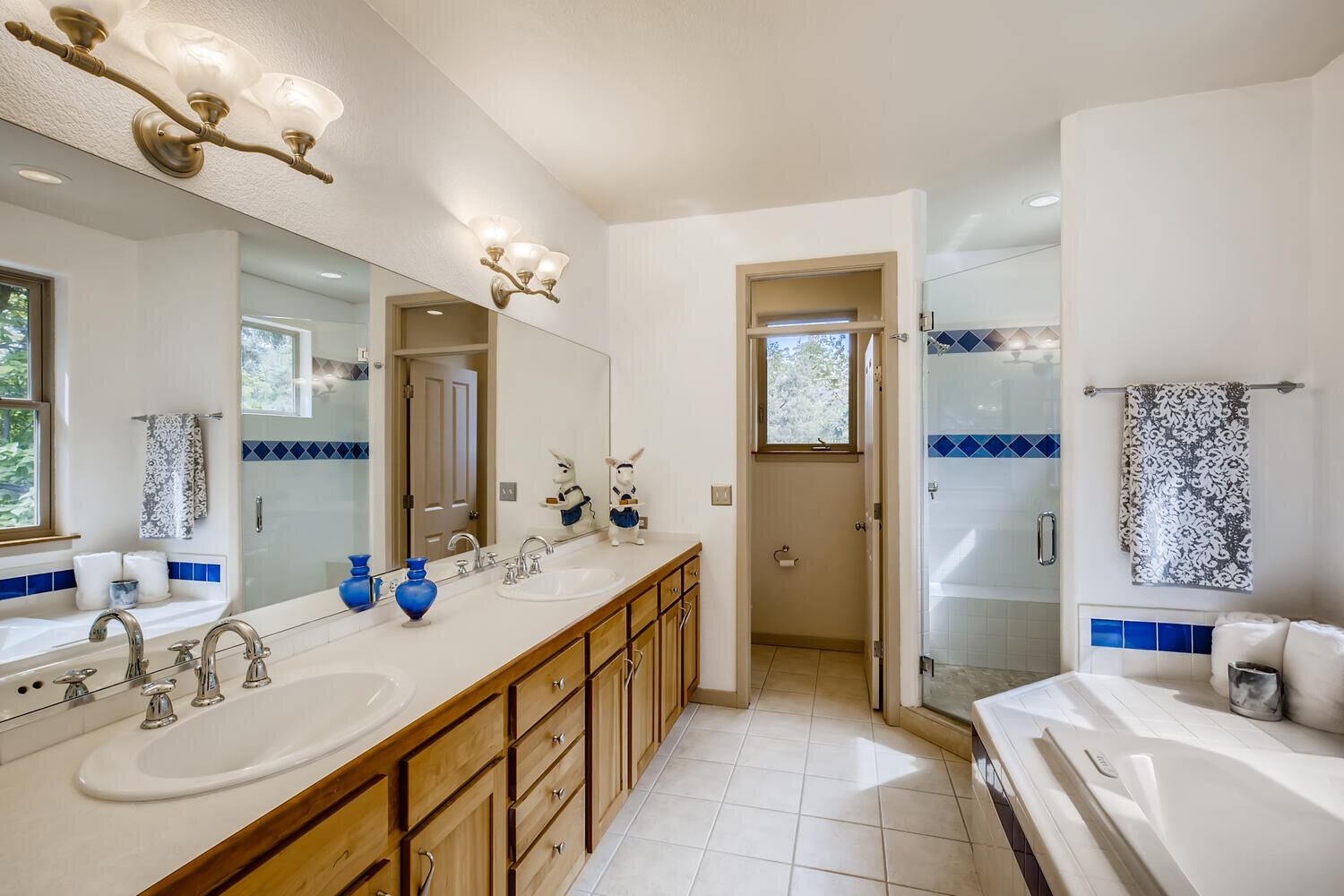 2132 Bluebell Ave Boulder CO-large-019-019-2nd Floor Master Bathroom-1500x1000-72dpi.jpg