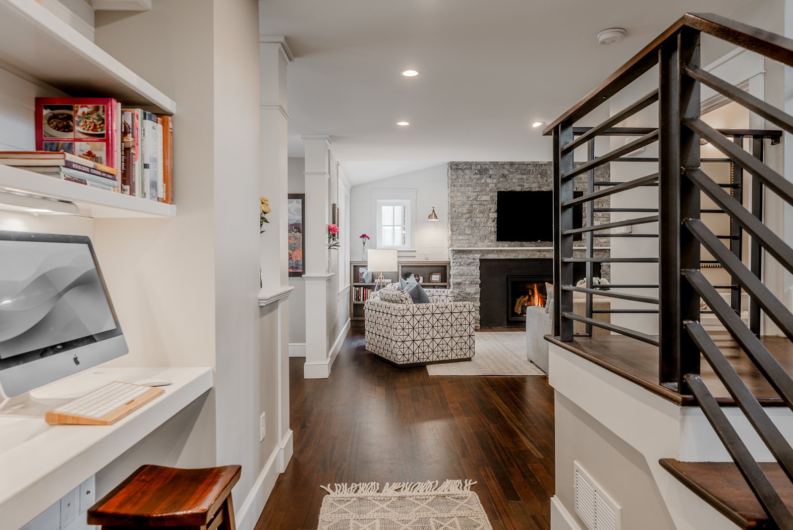 1816 Mariposa Avenue (17 of 51).jpg