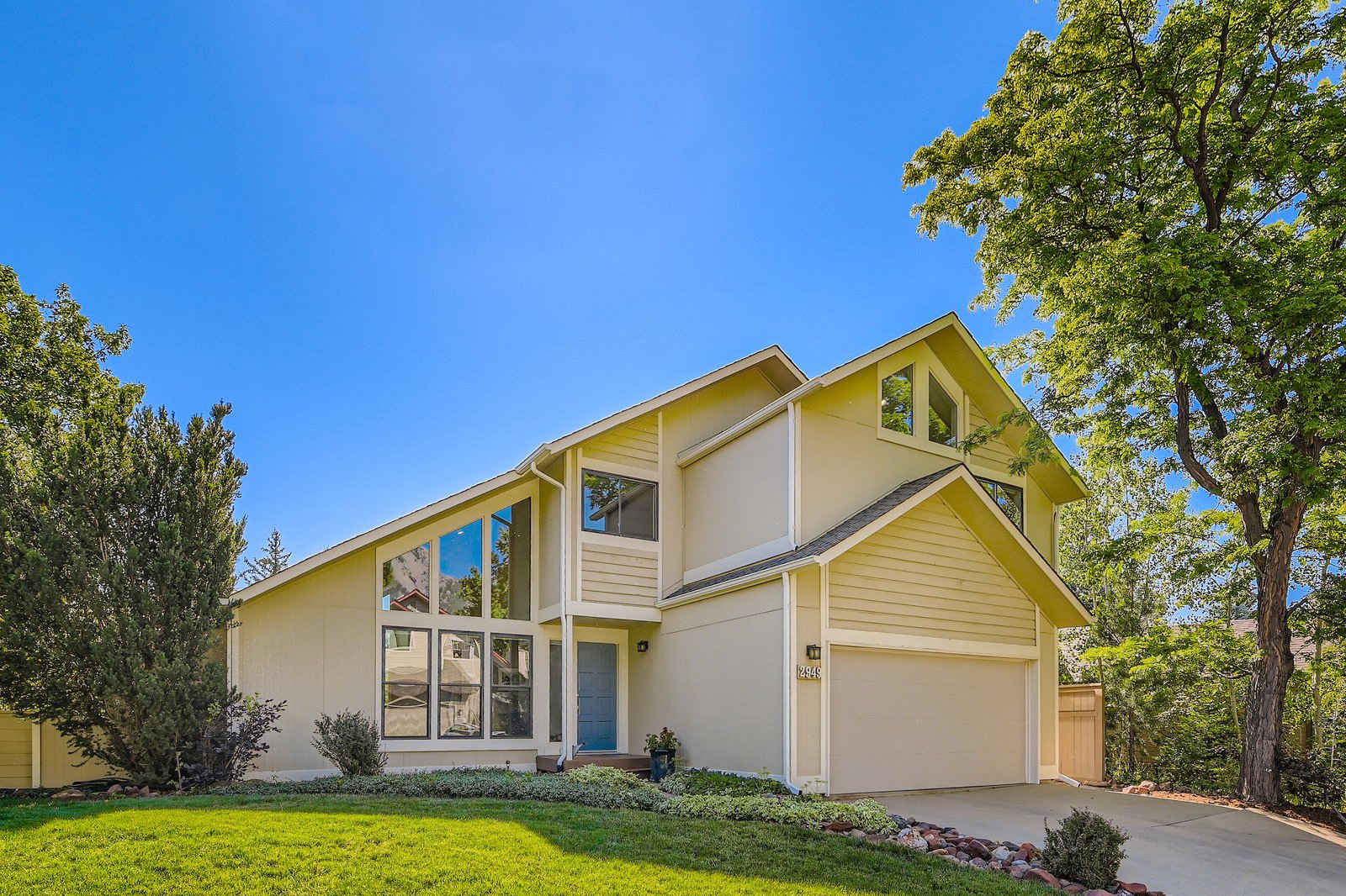 2949 Tincup Circle - Web Quality - 004 - 03 Exterior Front.jpg