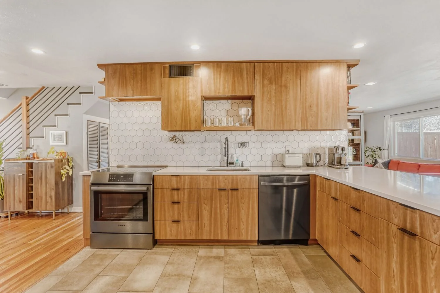 3225 Arnett St - Web Quality - 017 - 14 Kitchen.jpg