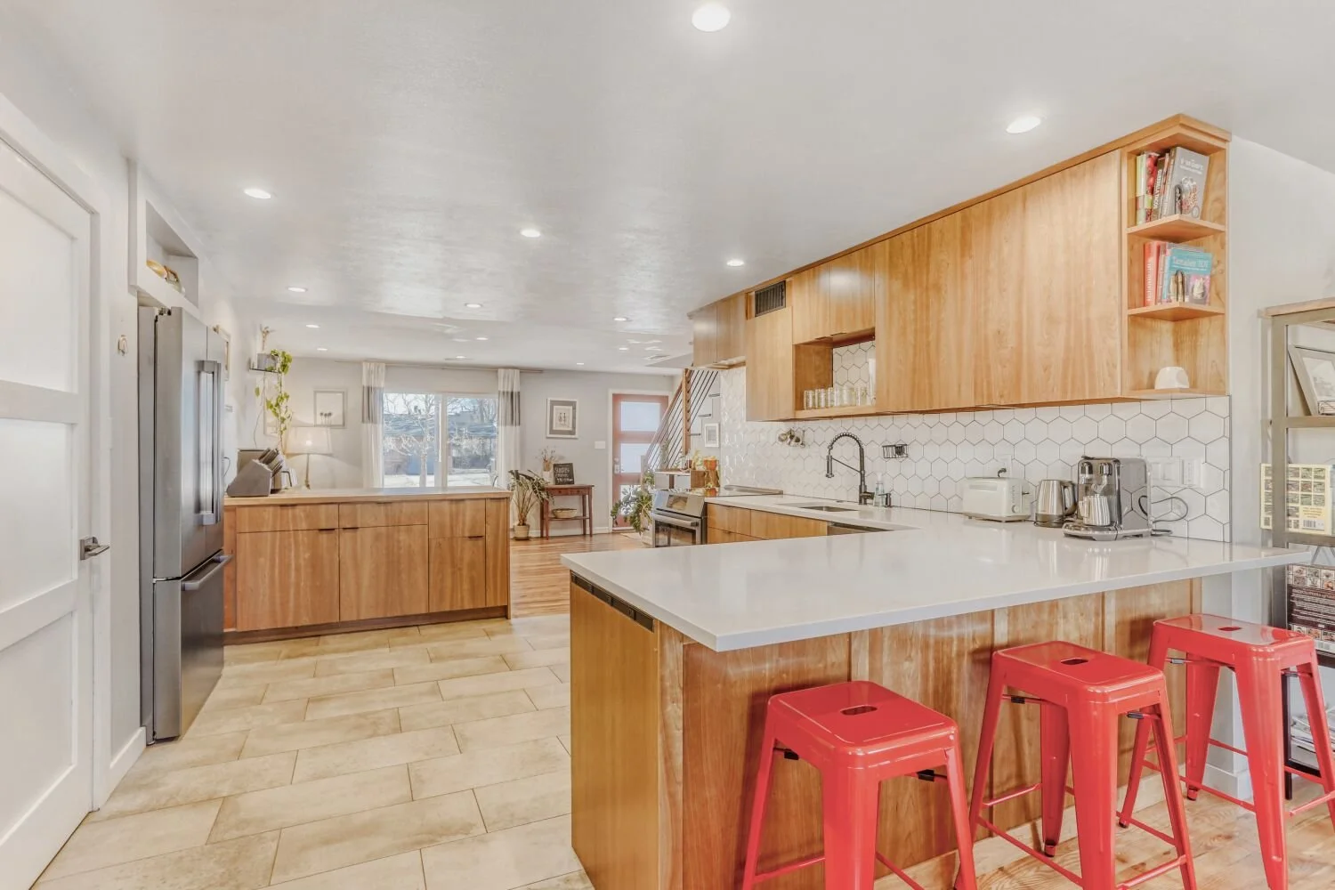 3225 Arnett St - Web Quality - 018 - 15 Kitchen.jpg