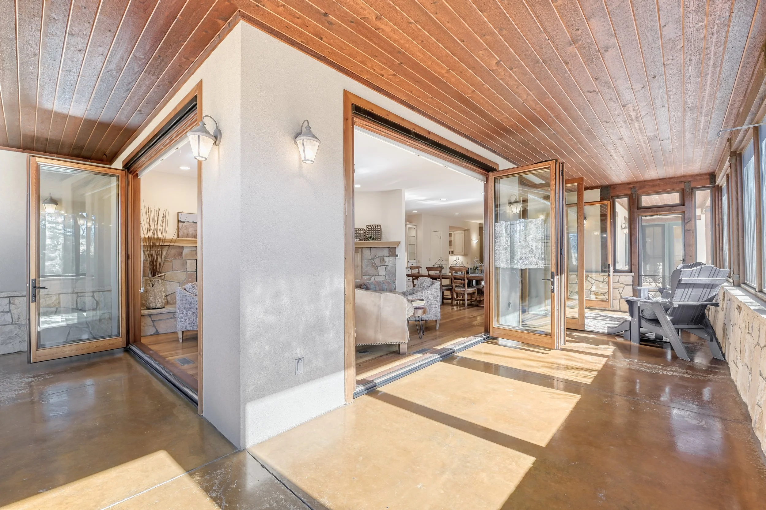 145 Brittany Lane - Print Quality - 019 - 19 Sunroom.jpg