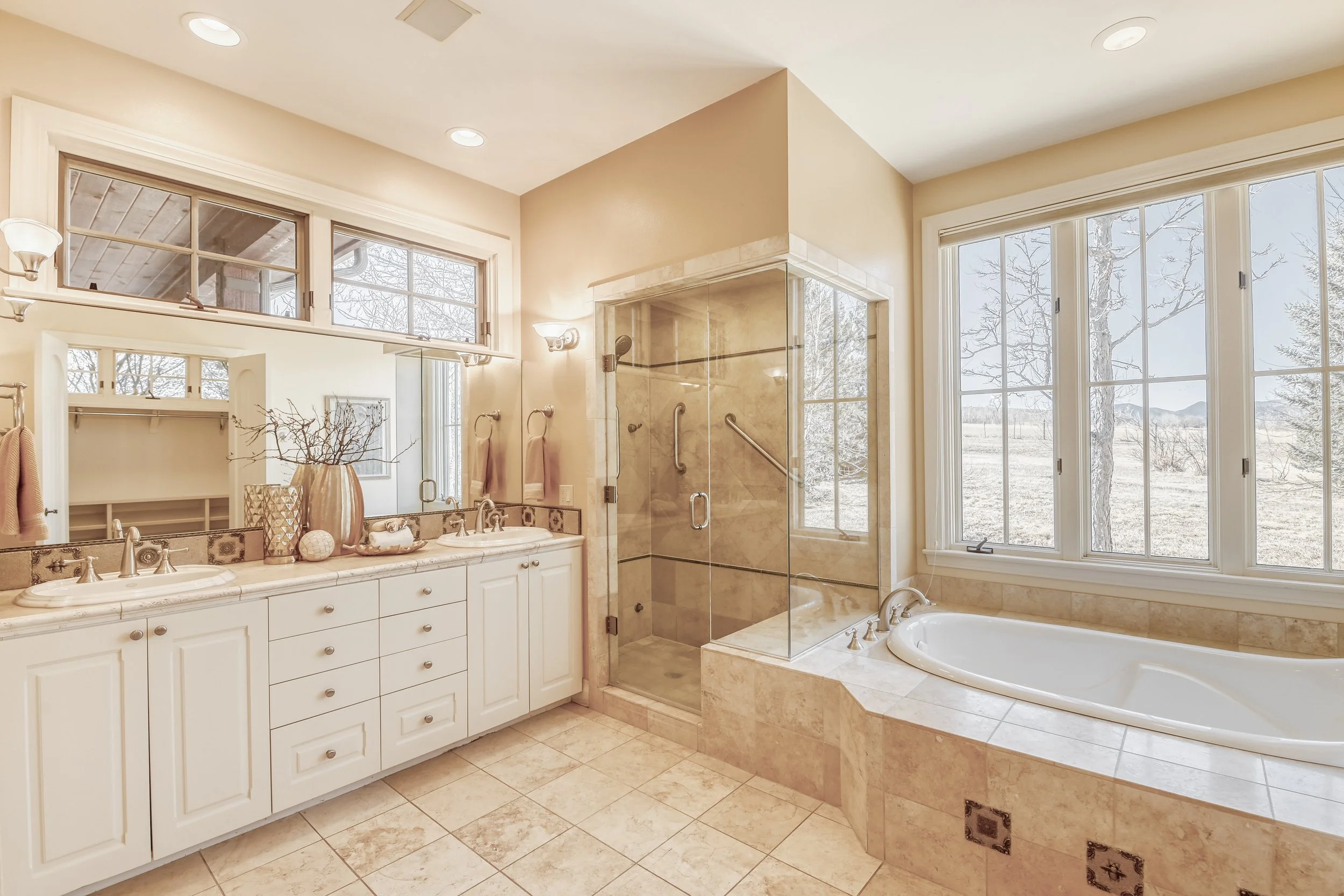 145 Brittany Lane - Print Quality - 025 - 25 Bathroom.jpg