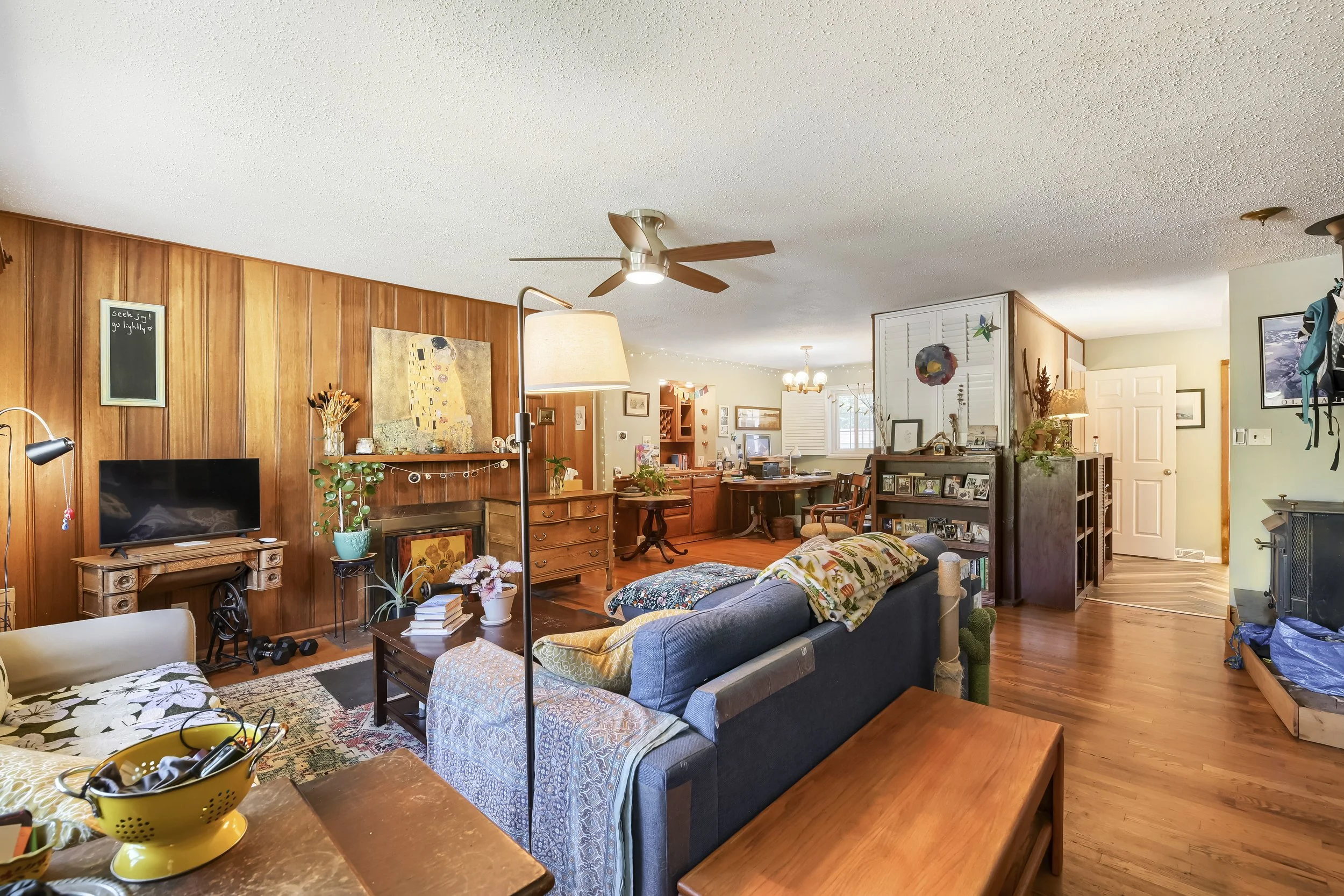 430 s 42nd street - Print Quality - 018 - 15 Family Room.jpg