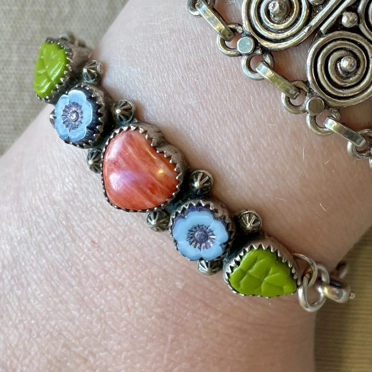 Spiny Oyster Heart and Floral Bracelet
