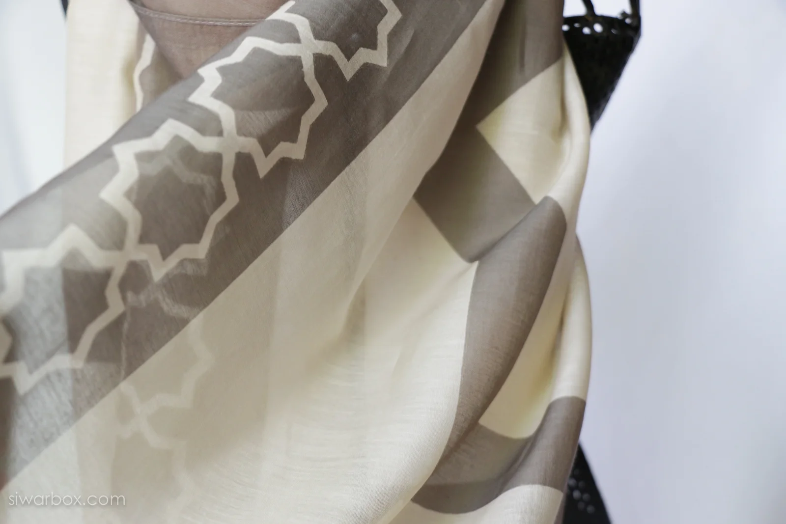 Lahore Silky Star Scarf