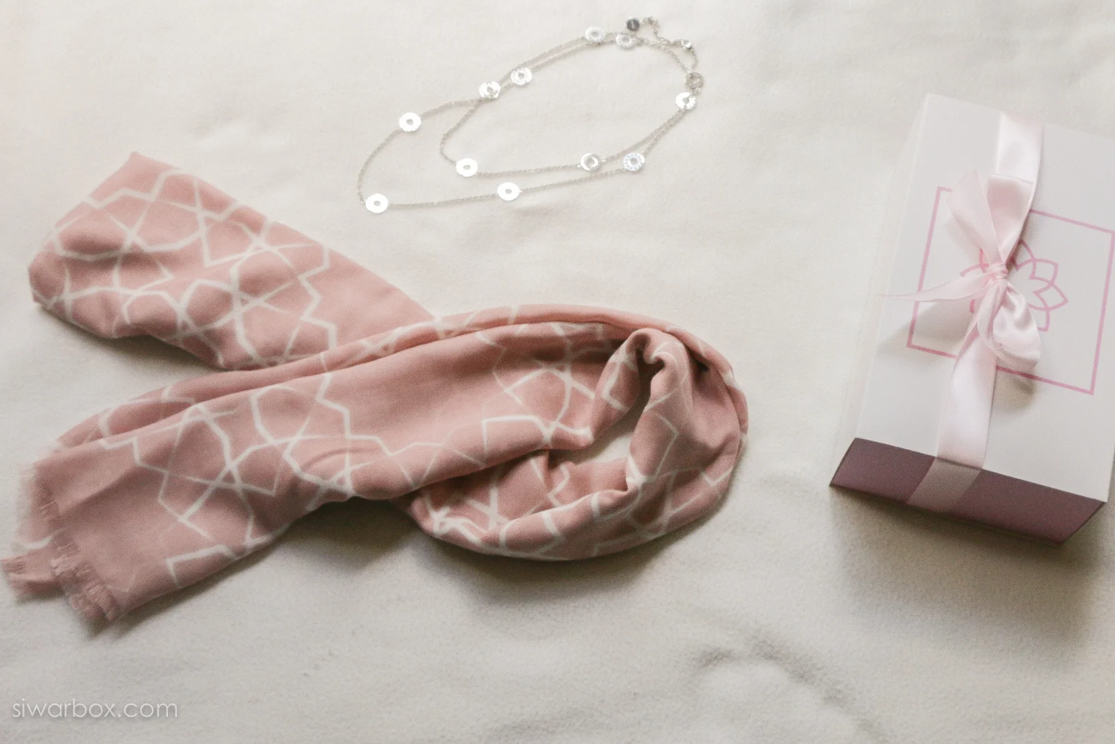 Rose Damascus Box (Fall16)