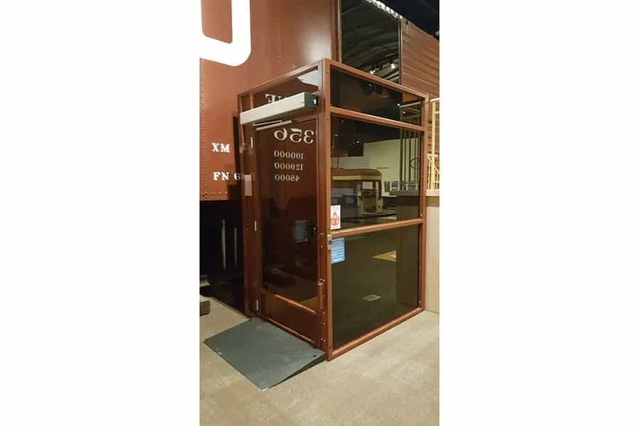 Brown+VPL-min.jpg