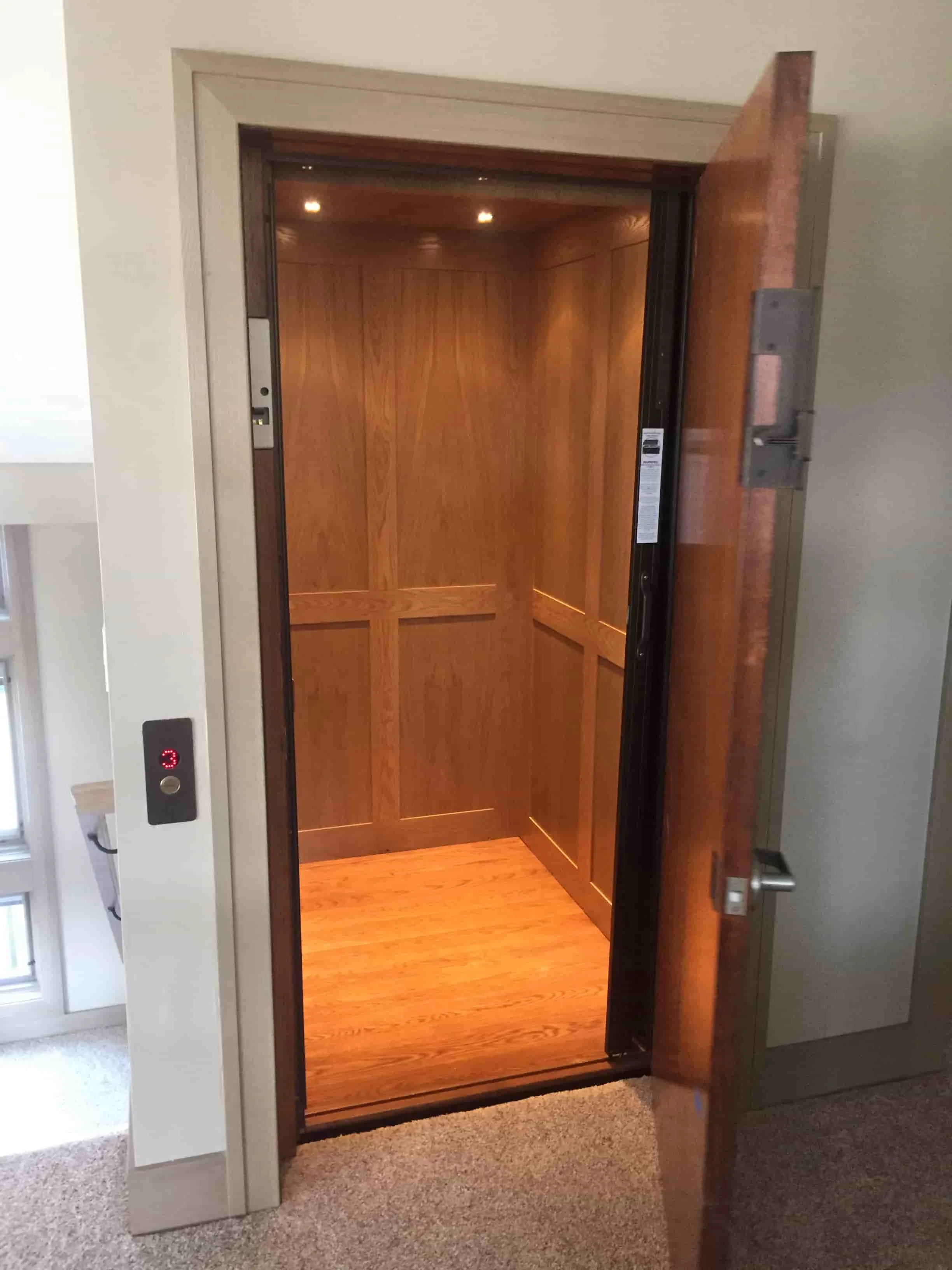 Wisconsin_Residential_Elevator_1-min.jpg