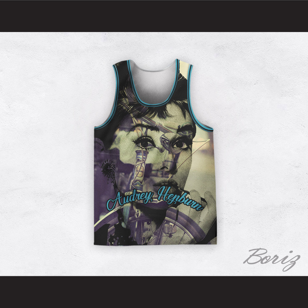 Audrey Hepburn 04 Smoke C 1.jpg