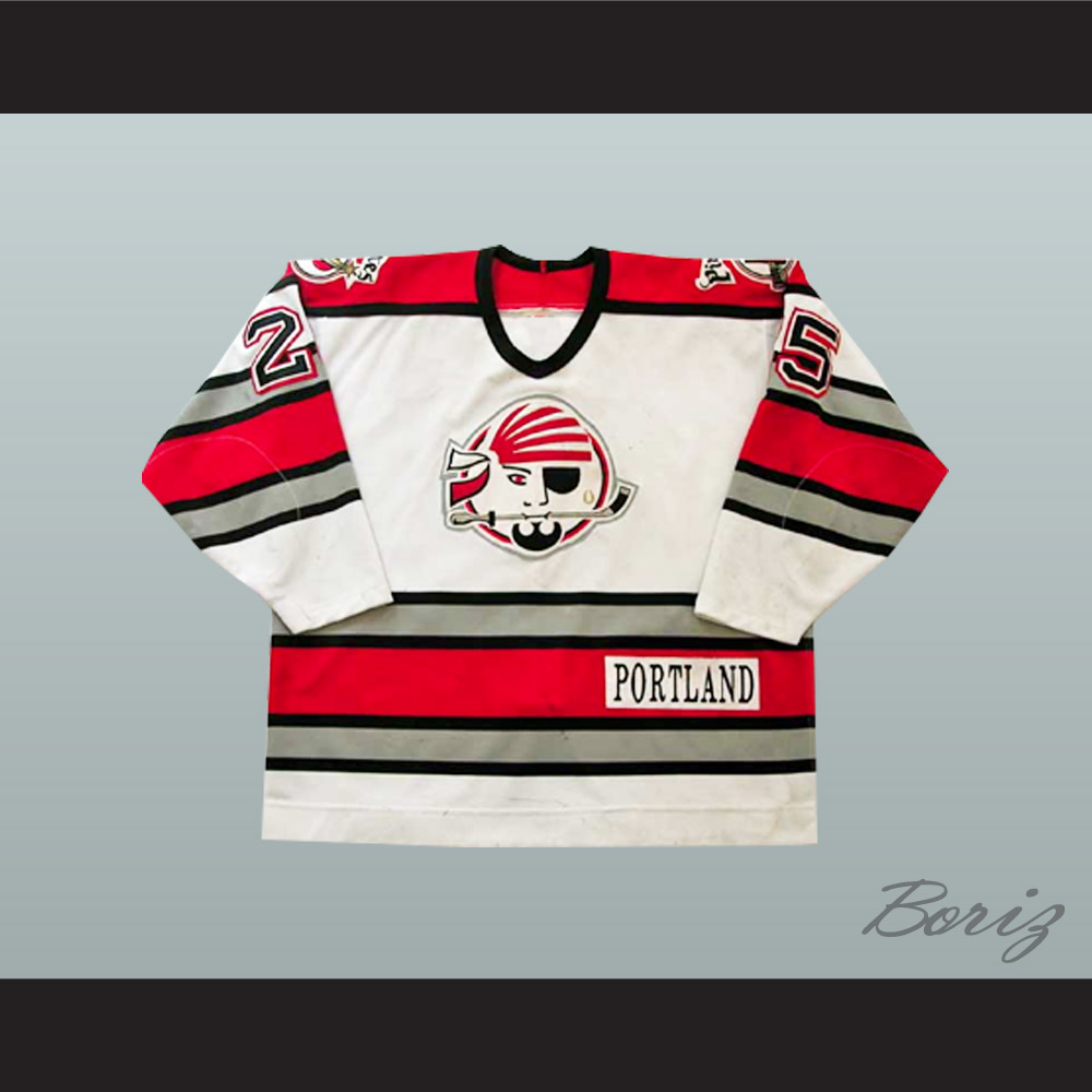 Enrico Ciccone 25 Portland Pirates 1.jpg