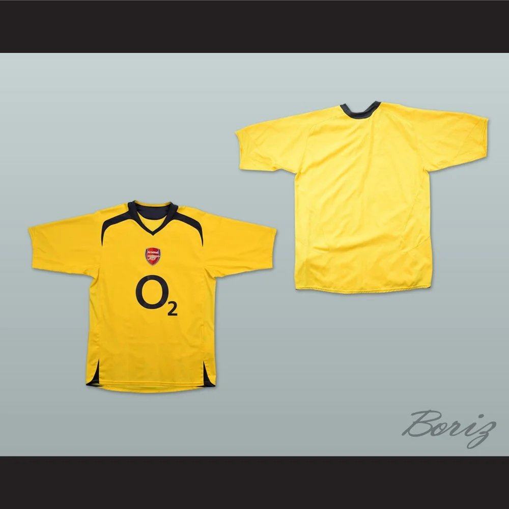 2005-06 FC Arsenal London Yellow 3 .jpg